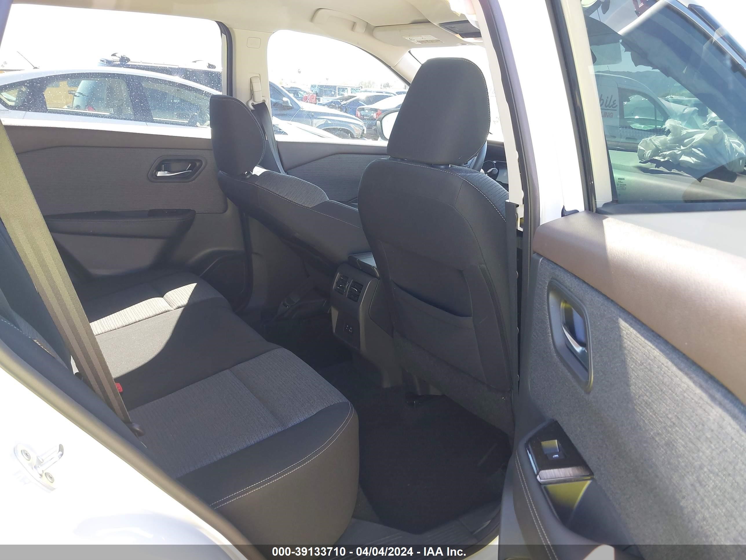 Photo 7 VIN: 5N1AT3BA4MC817023 - NISSAN ROGUE 