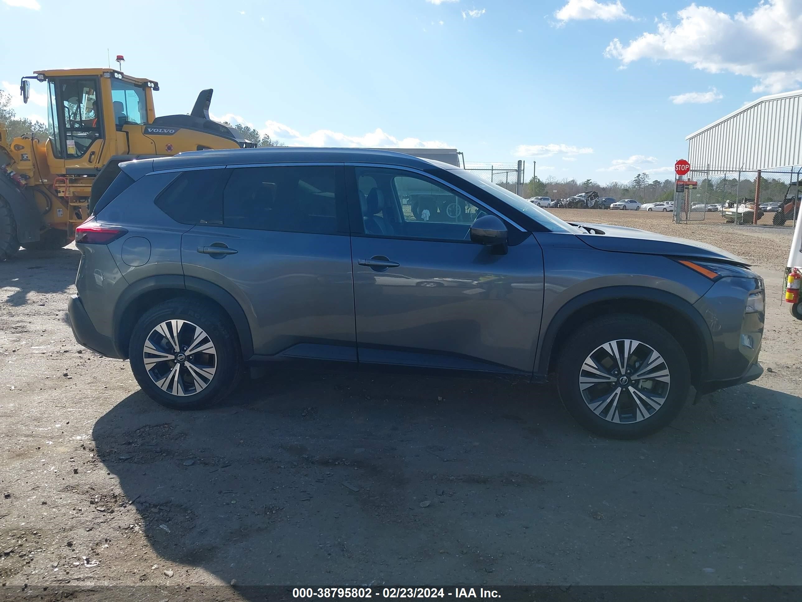 Photo 12 VIN: 5N1AT3BA5MC792486 - NISSAN ROGUE 