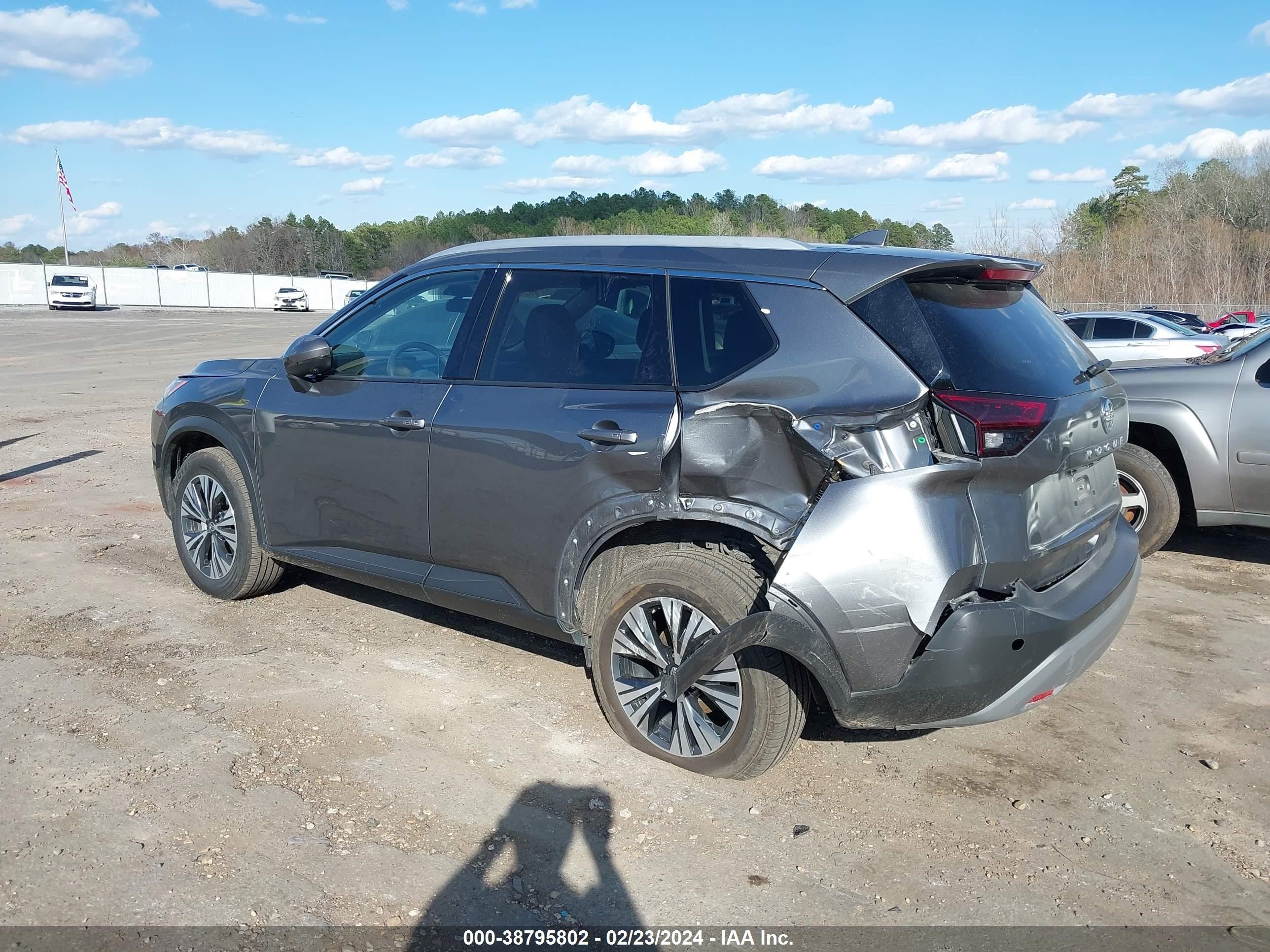 Photo 2 VIN: 5N1AT3BA5MC792486 - NISSAN ROGUE 