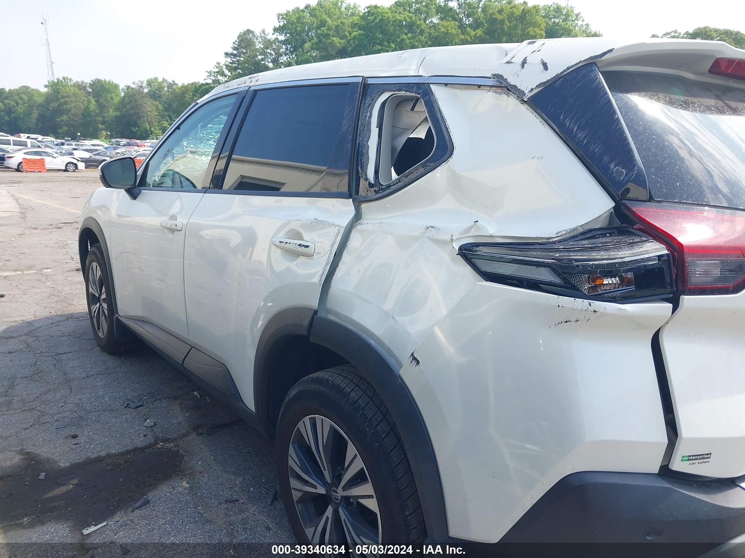 Photo 13 VIN: 5N1AT3BA7MC832745 - NISSAN ROGUE 