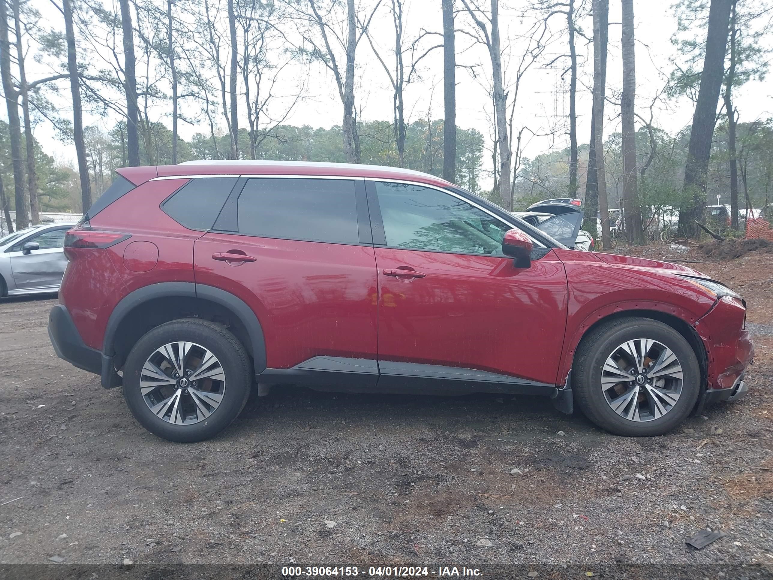 Photo 11 VIN: 5N1AT3BA8MC688624 - NISSAN ROGUE 