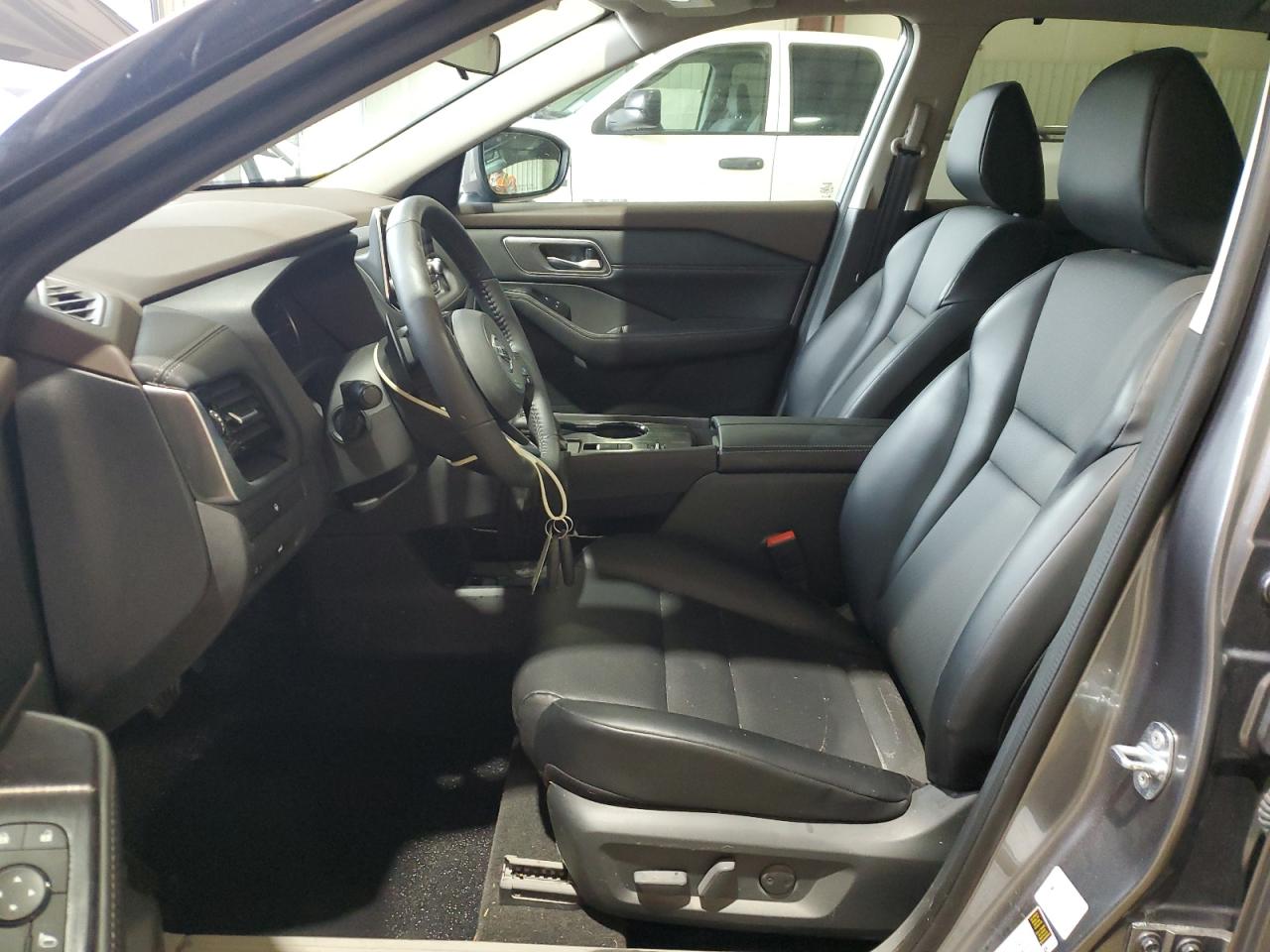 Photo 6 VIN: 5N1AT3BA9MC757367 - NISSAN ROGUE 