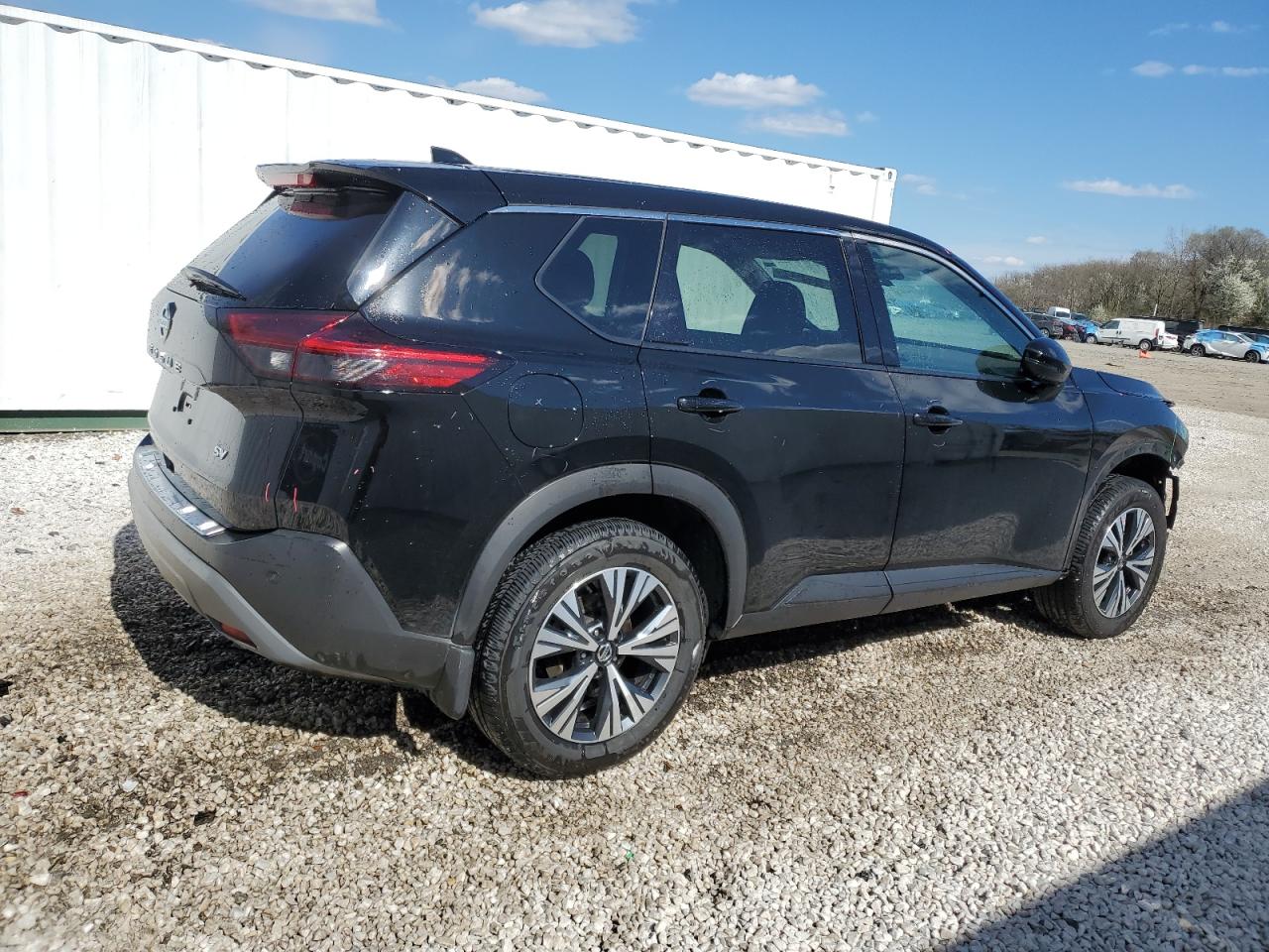 Photo 2 VIN: 5N1AT3BA9MC815722 - NISSAN ROGUE 