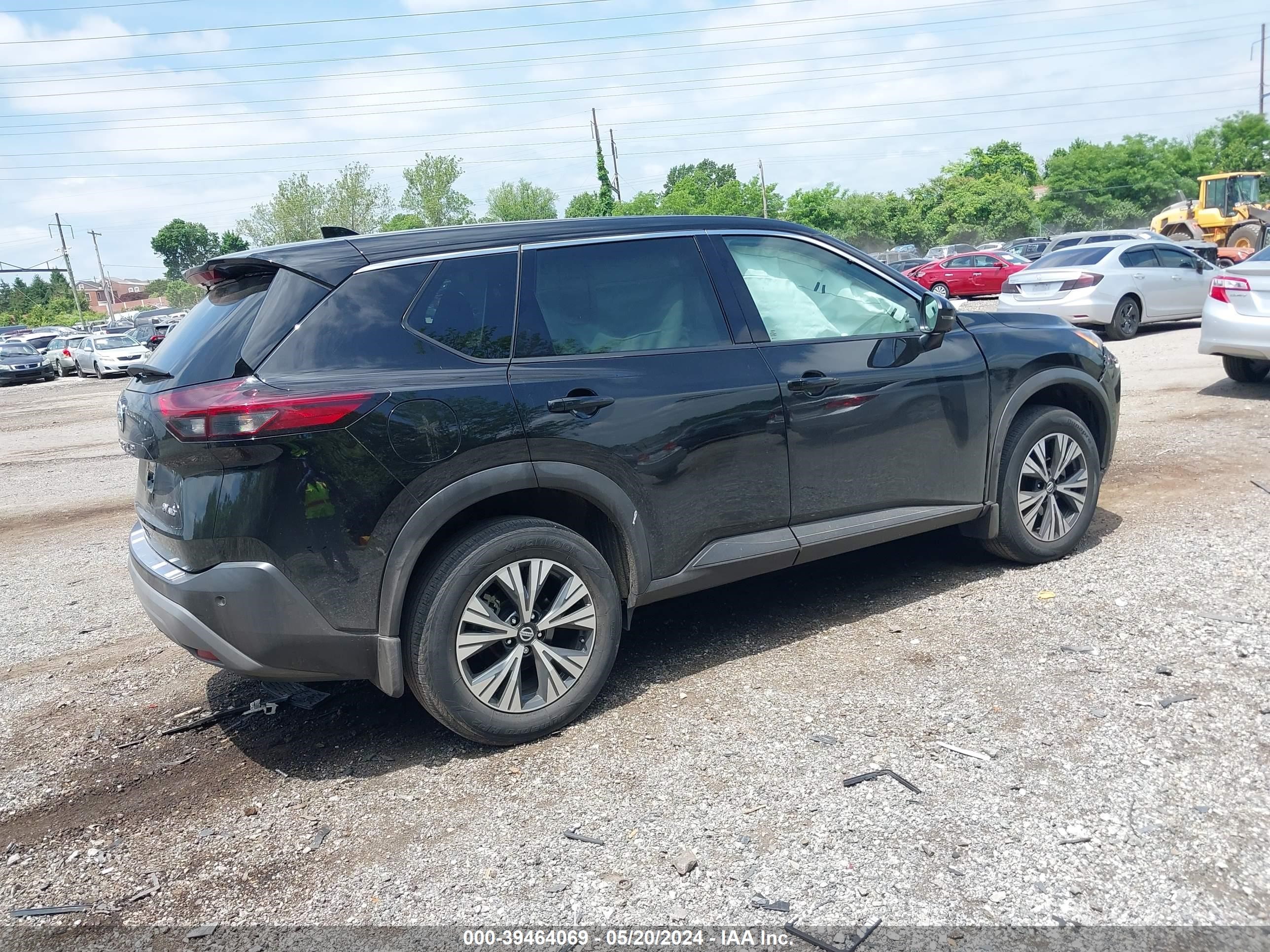 Photo 3 VIN: 5N1AT3BB1MC681345 - NISSAN ROGUE 