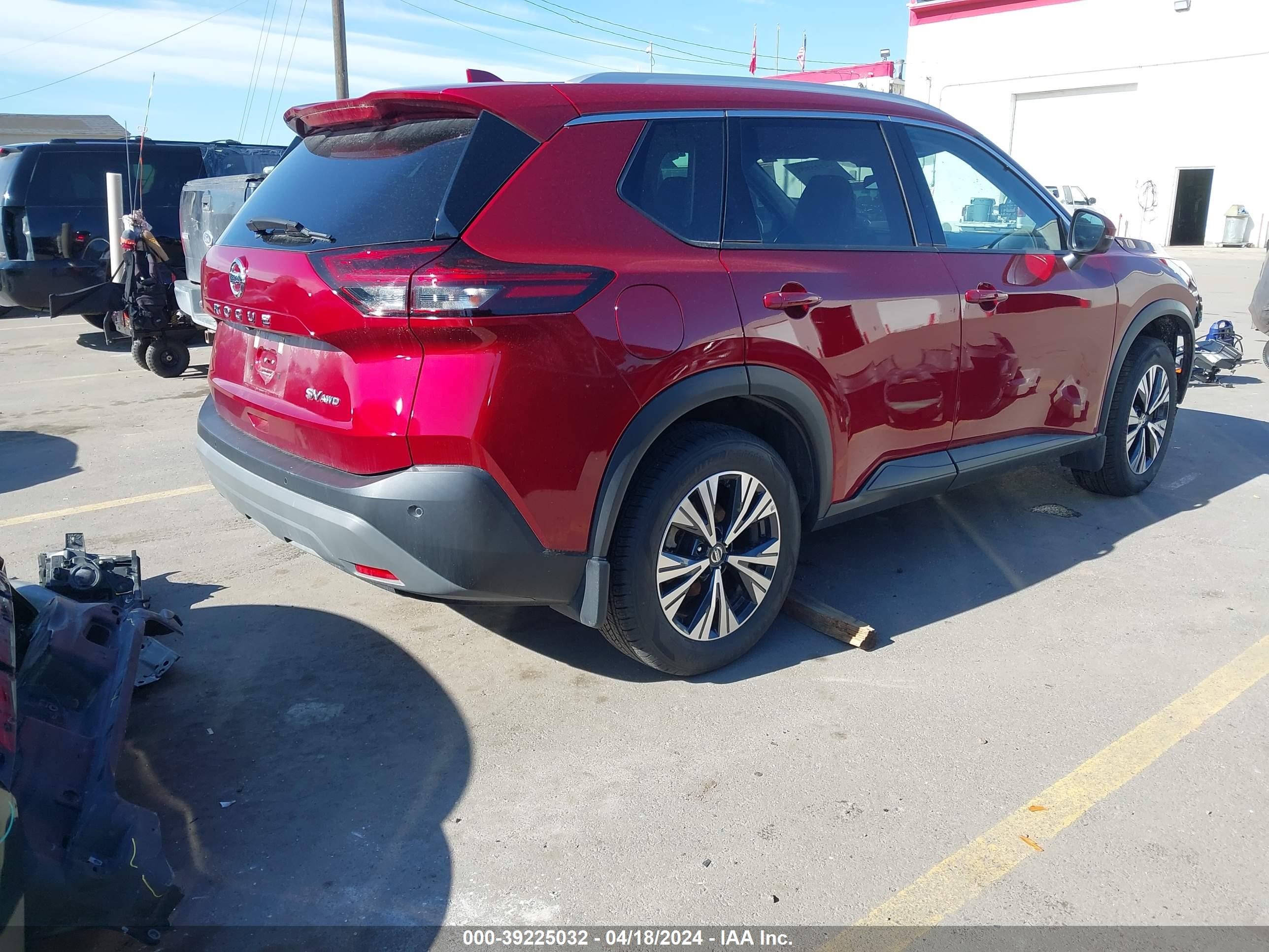 Photo 3 VIN: 5N1AT3BB1MC739762 - NISSAN ROGUE 