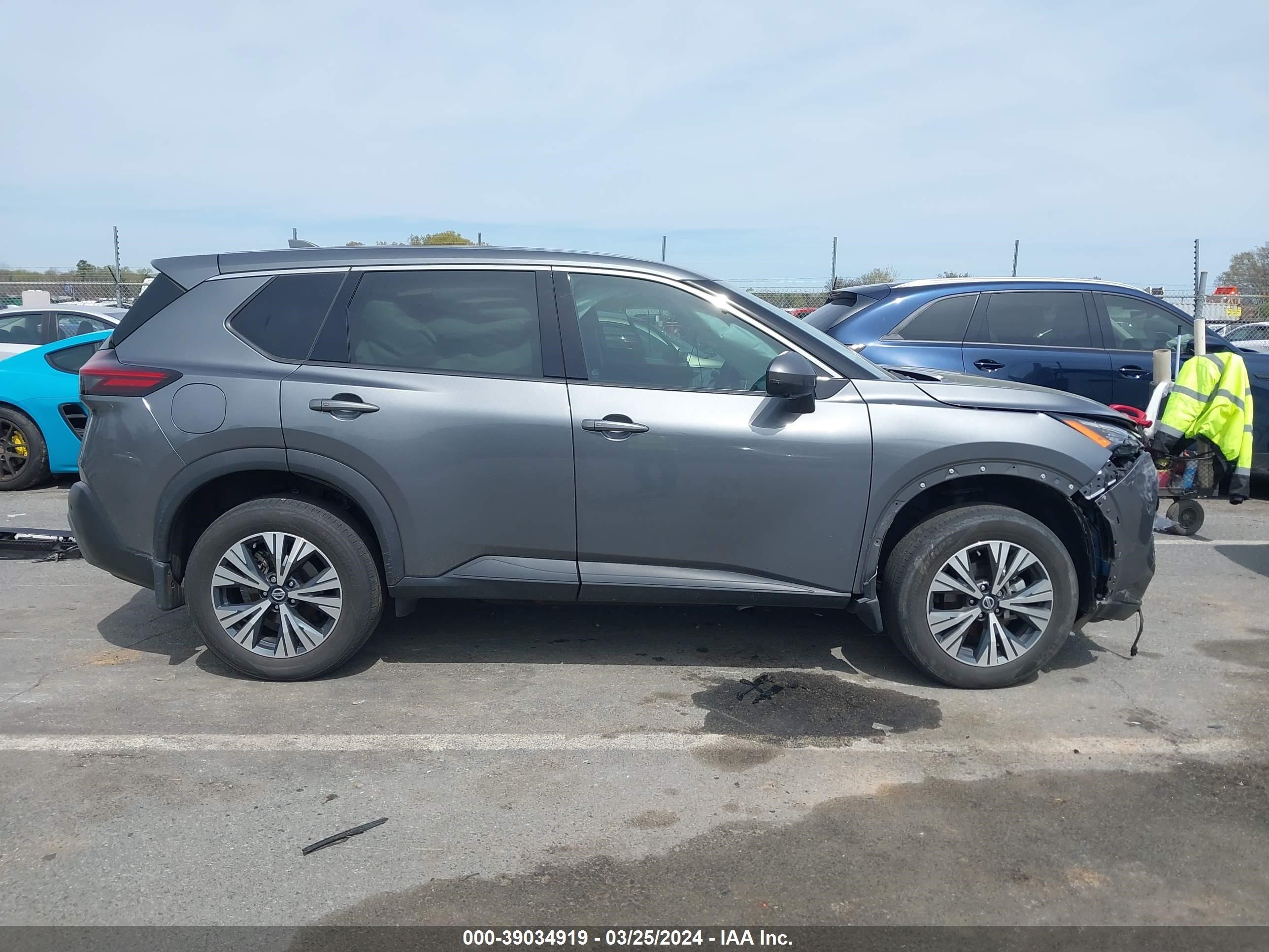 Photo 12 VIN: 5N1AT3BB4MC813322 - NISSAN ROGUE 