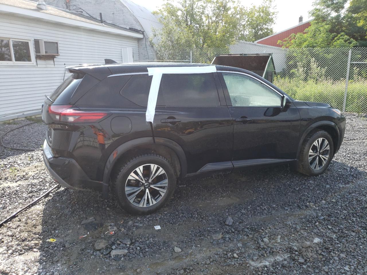 Photo 2 VIN: 5N1AT3BB5MC794988 - NISSAN ROGUE 