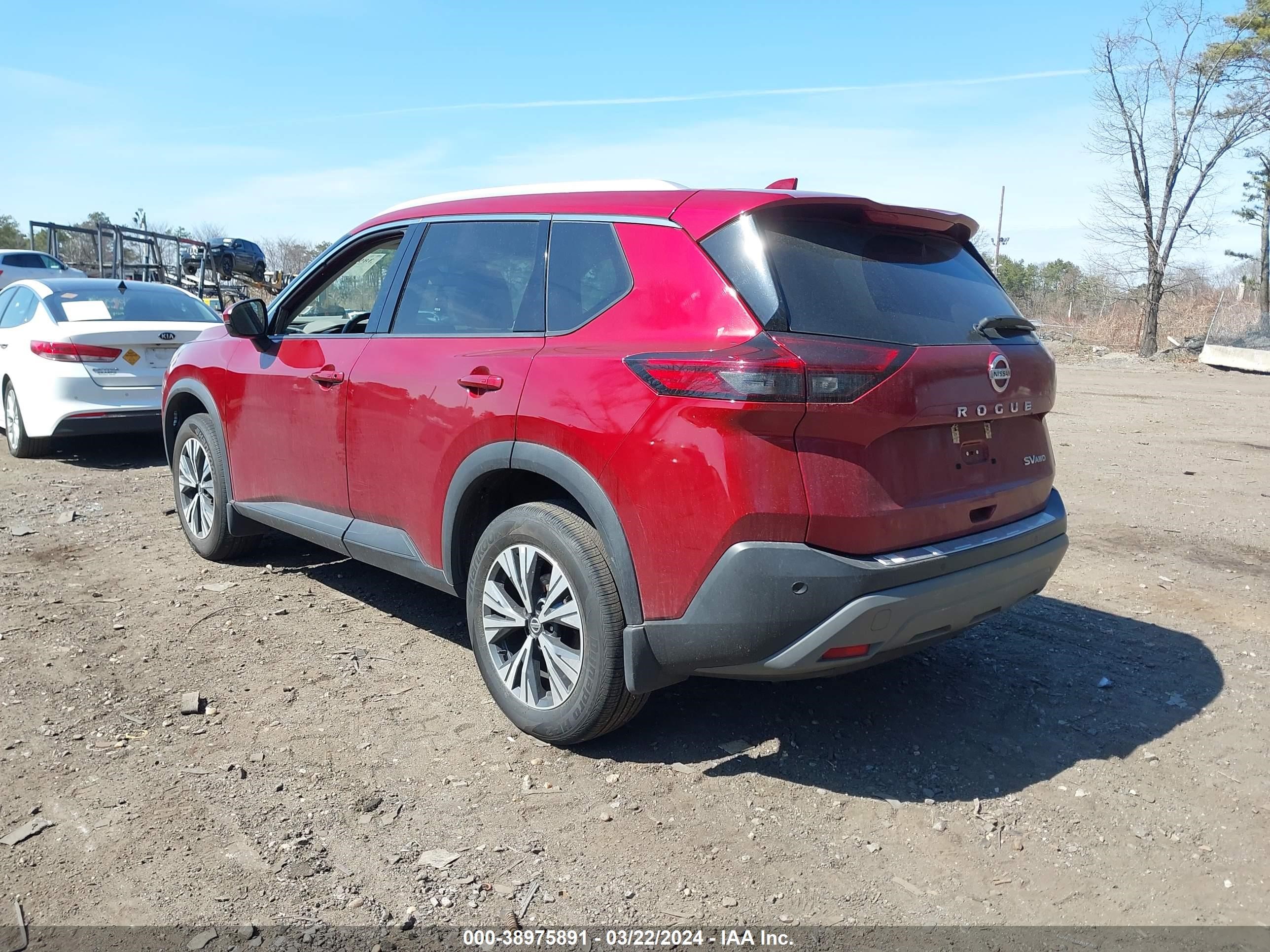 Photo 2 VIN: 5N1AT3BB5MC805746 - NISSAN ROGUE 