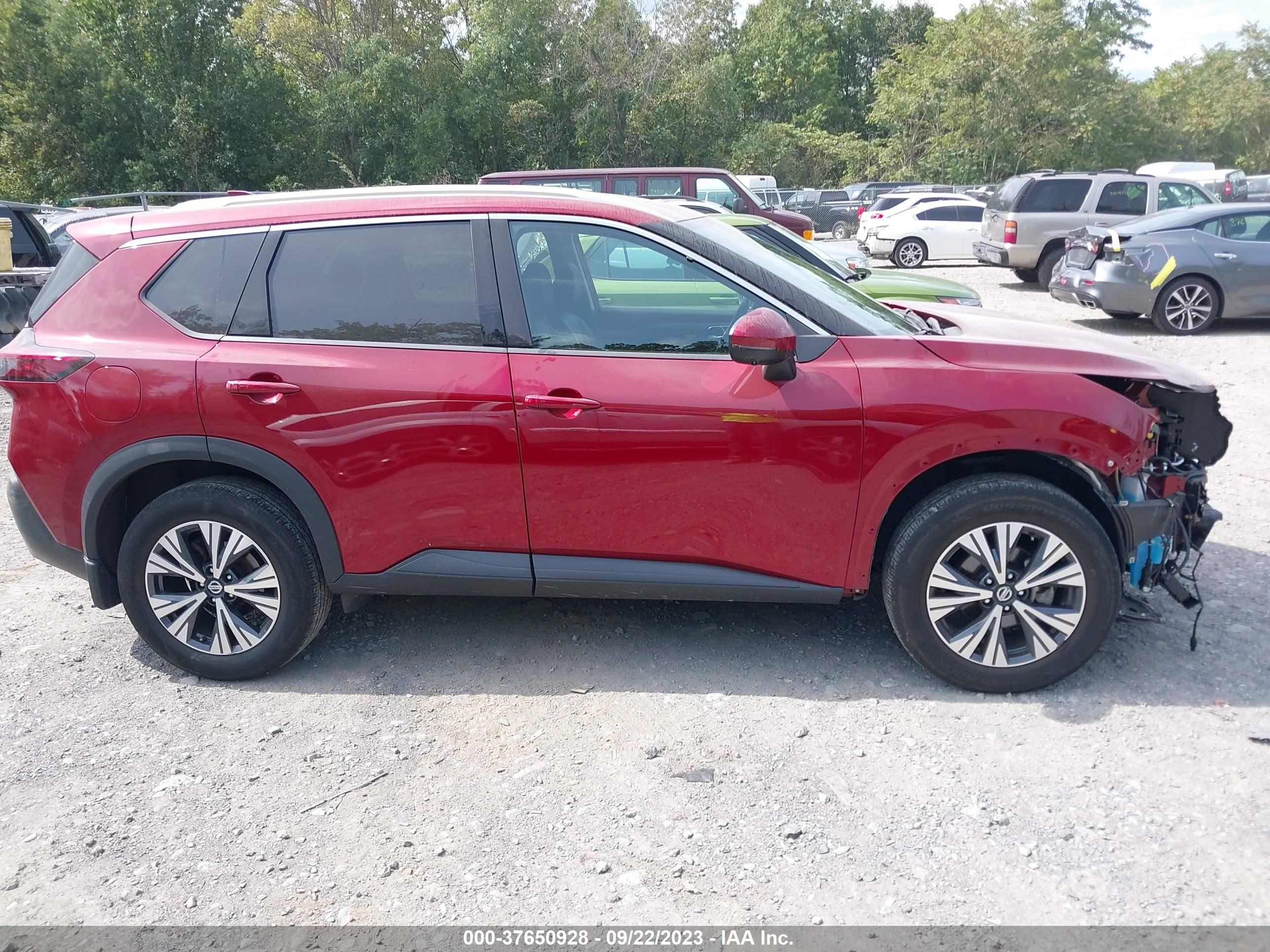 Photo 12 VIN: 5N1AT3BB6MC804010 - NISSAN ROGUE 