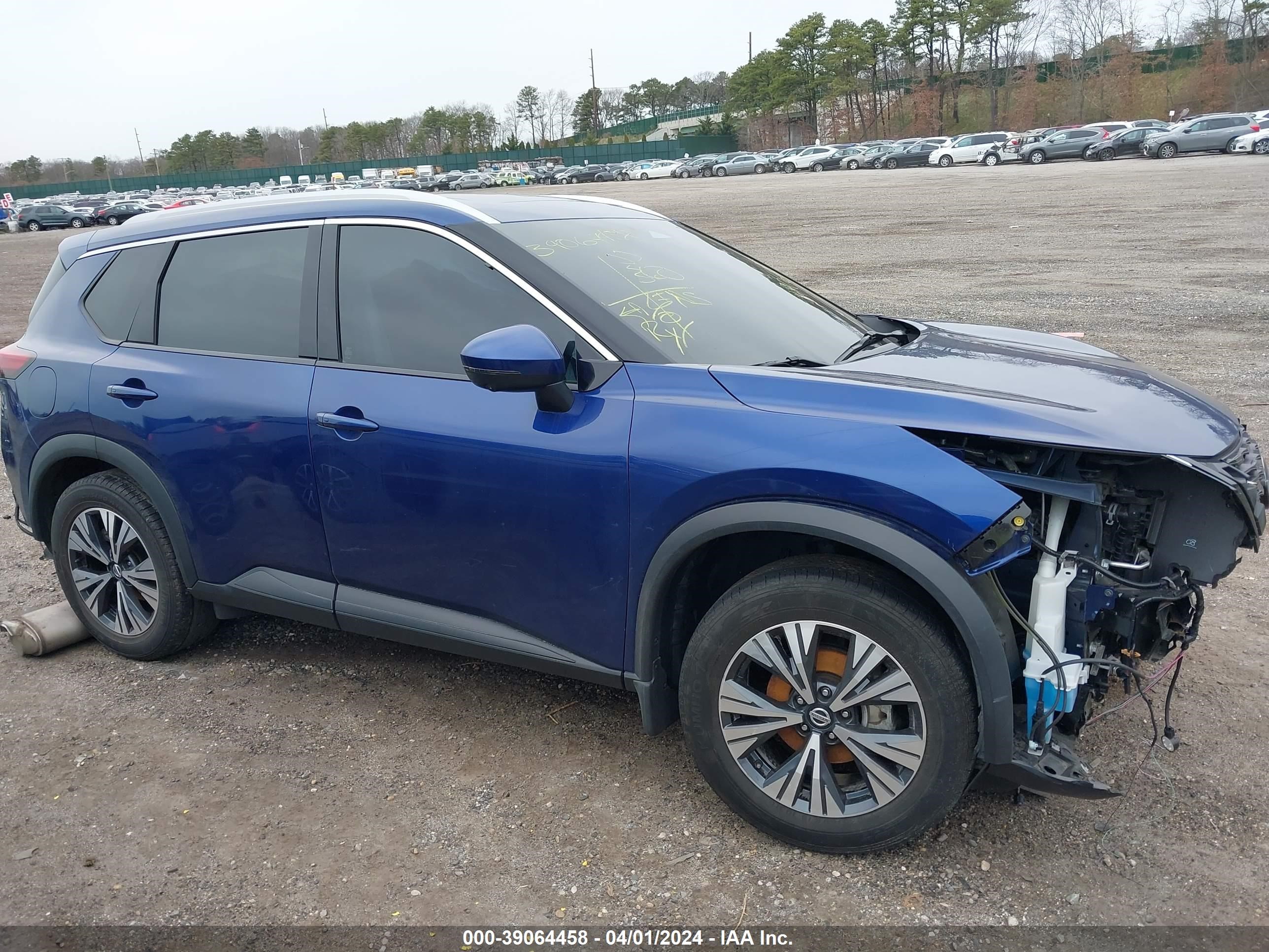 Photo 11 VIN: 5N1AT3BB6MC820644 - NISSAN ROGUE 