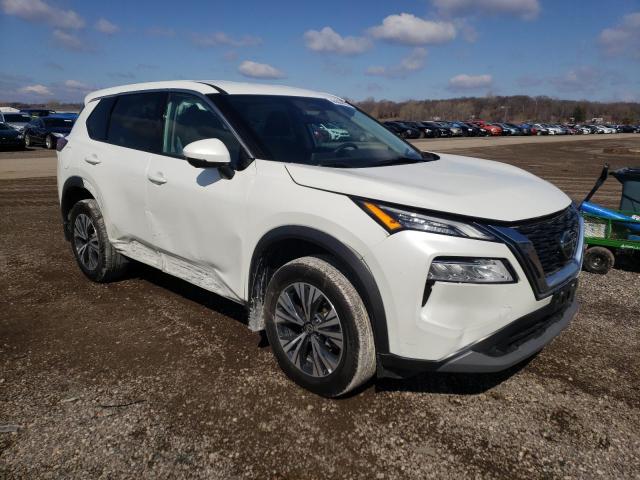 Photo 3 VIN: 5N1AT3BB9MC840483 - NISSAN ROGUE SV 