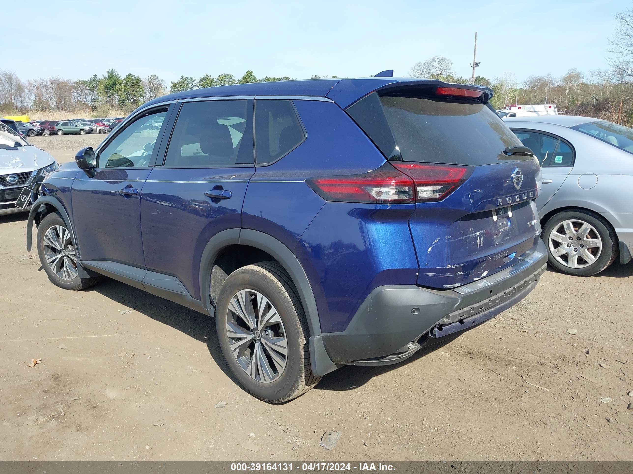 Photo 2 VIN: 5N1AT3BBXMC697981 - NISSAN ROGUE 