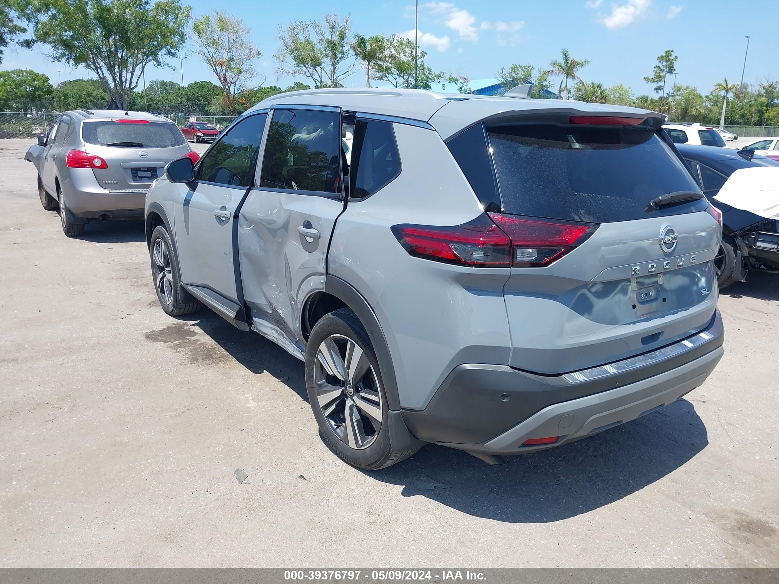 Photo 2 VIN: 5N1AT3CA7MC683428 - NISSAN ROGUE 