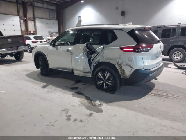 Photo 2 VIN: 5N1AT3CB0MC758236 - NISSAN ROGUE 