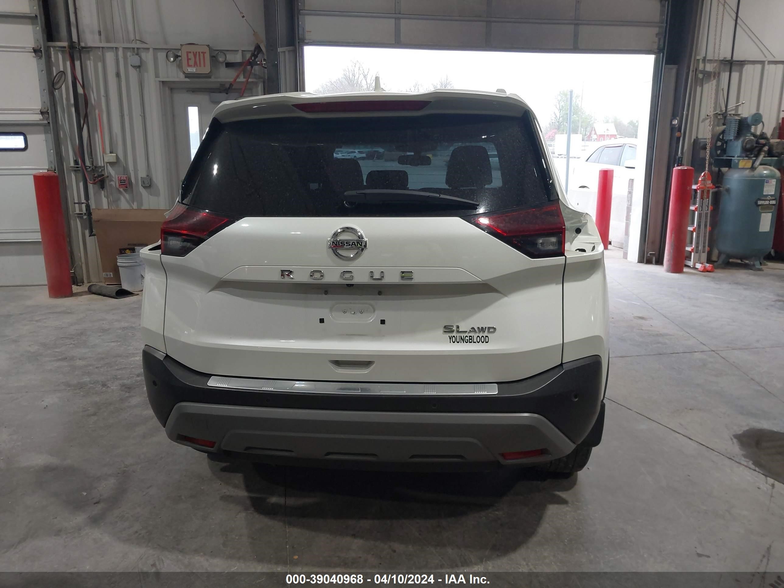 Photo 16 VIN: 5N1AT3CB5MC707945 - NISSAN ROGUE 