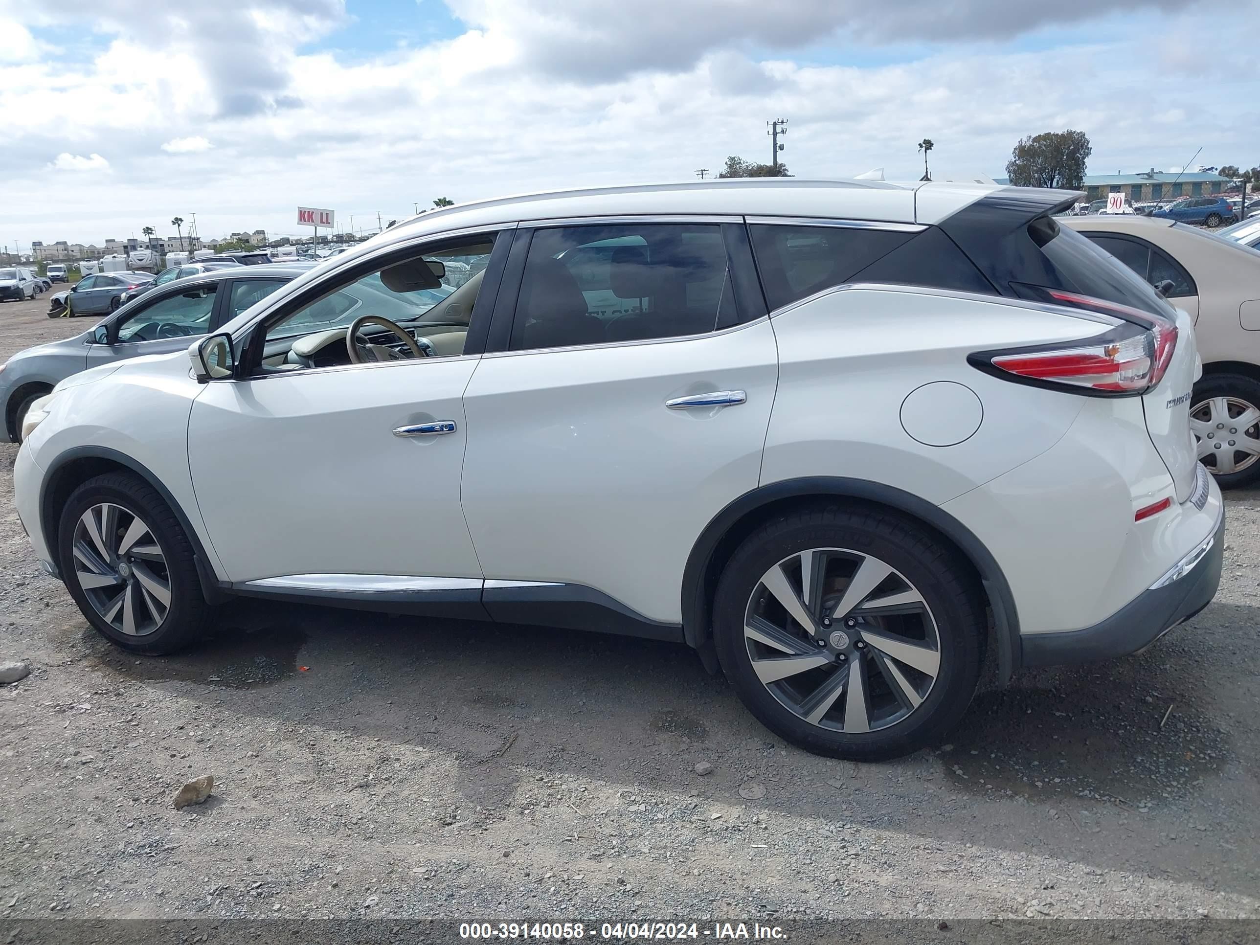 Photo 13 VIN: 5N1AZ2MG3FN215022 - NISSAN MURANO 