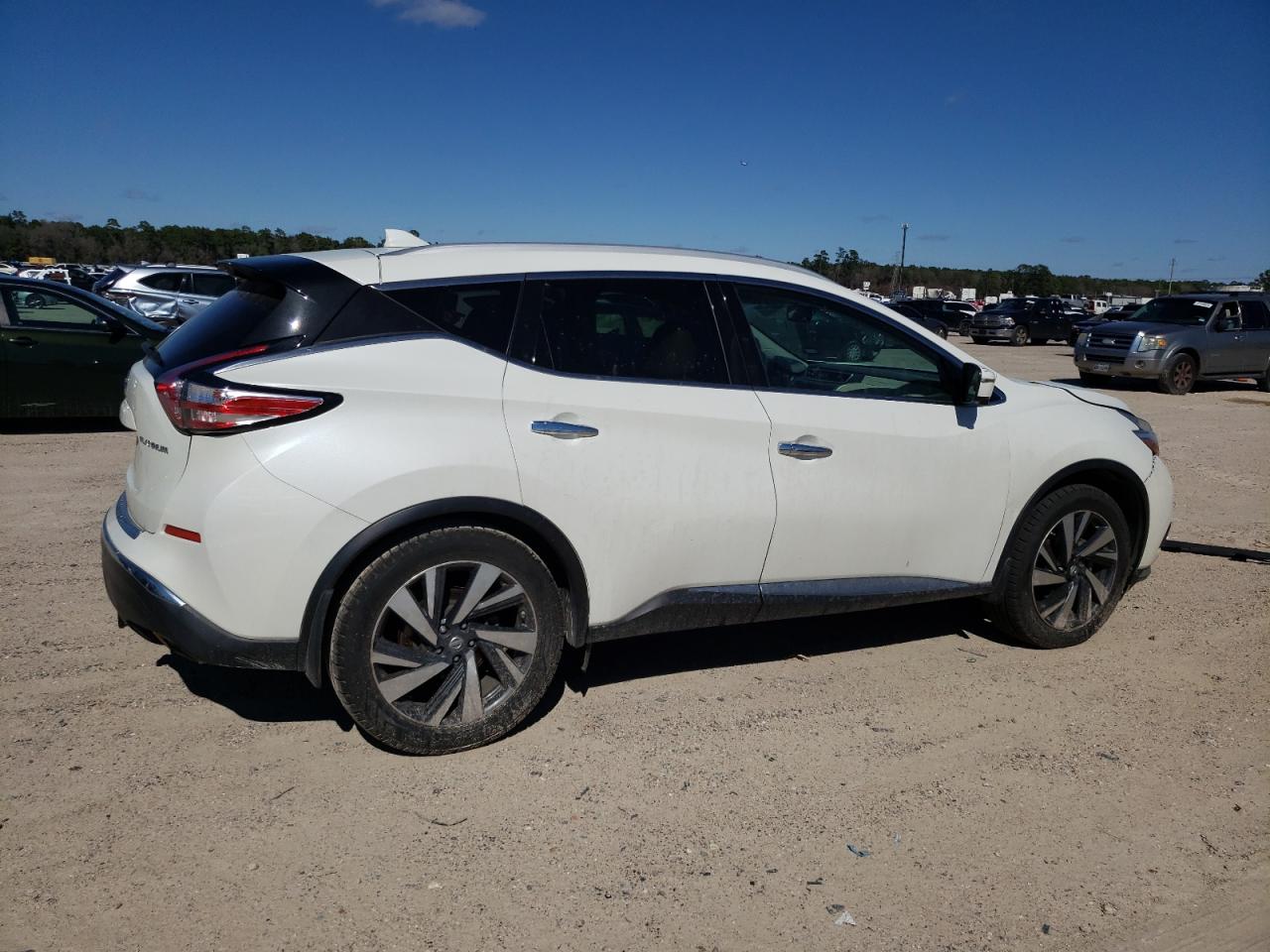 Photo 2 VIN: 5N1AZ2MGXHN137499 - NISSAN MURANO 