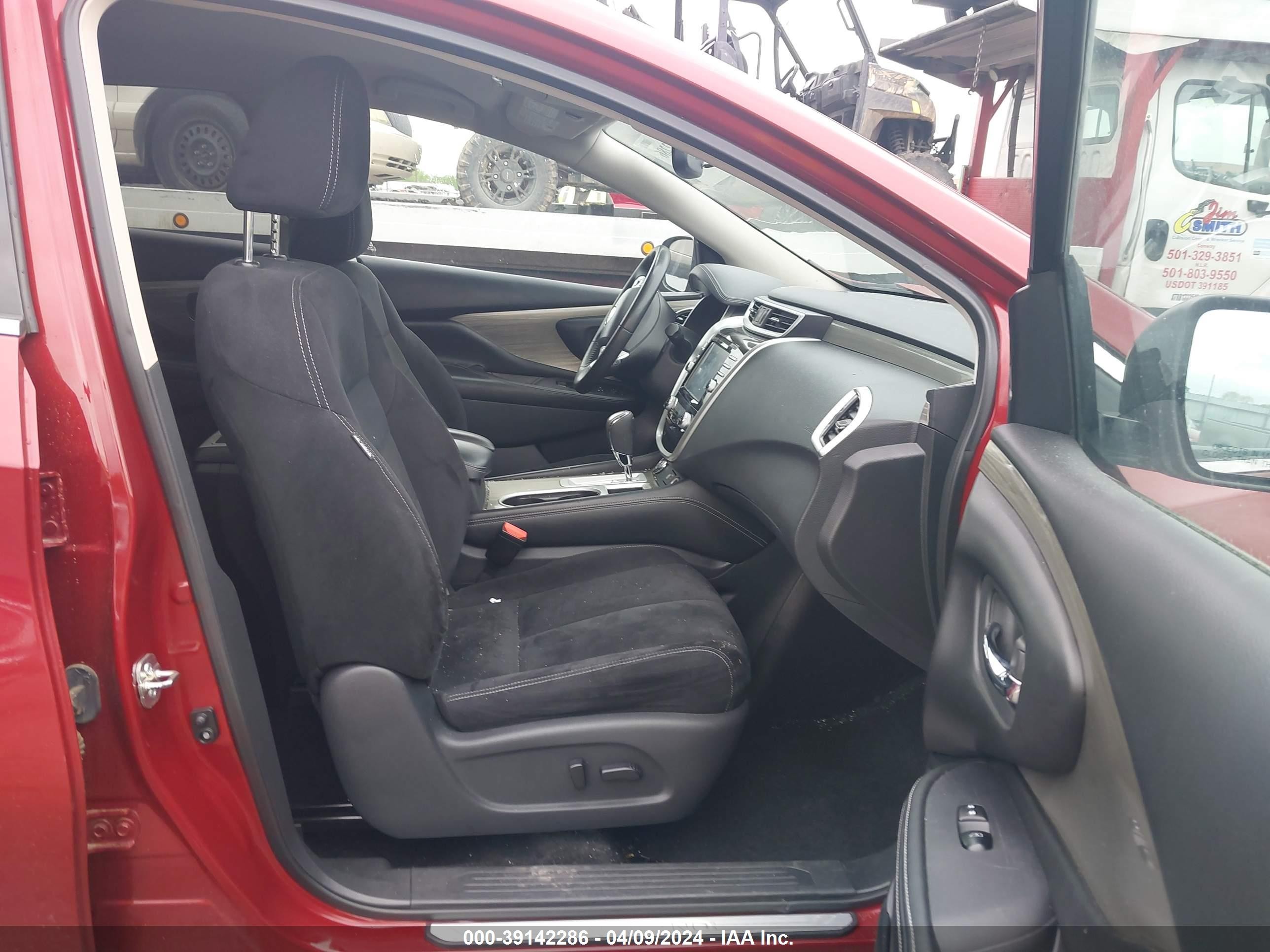 Photo 4 VIN: 5N1AZ2MGXJN141493 - NISSAN MURANO 