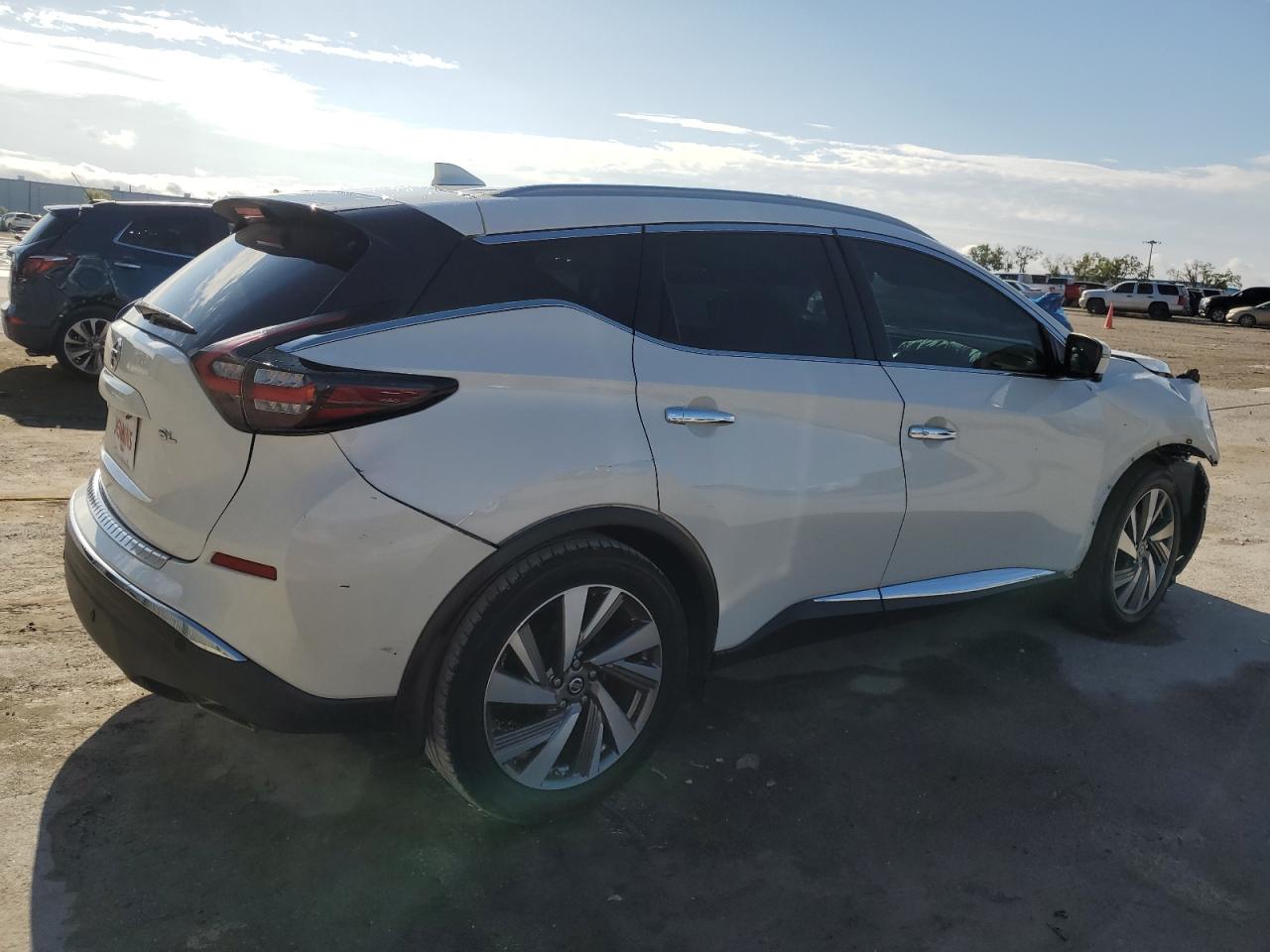 Photo 2 VIN: 5N1AZ2MJ2KN130839 - NISSAN MURANO 