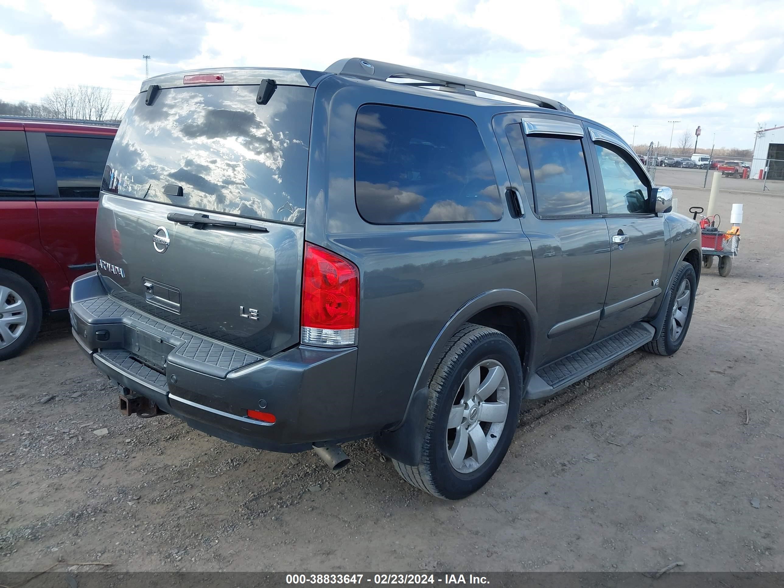 Photo 3 VIN: 5N1BA08C18N601884 - NISSAN ARMADA 