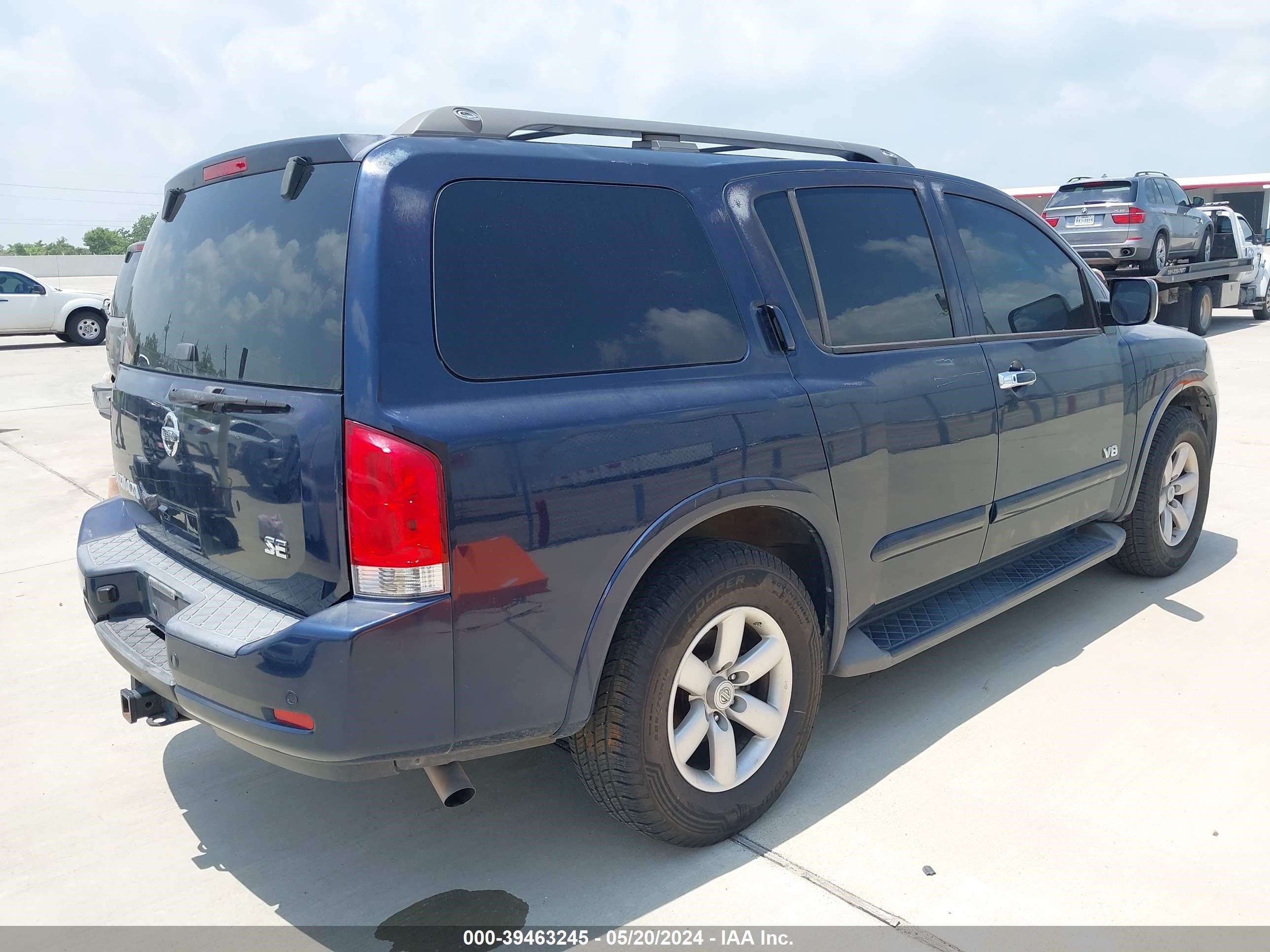 Photo 3 VIN: 5N1BA08D28N600607 - NISSAN ARMADA 