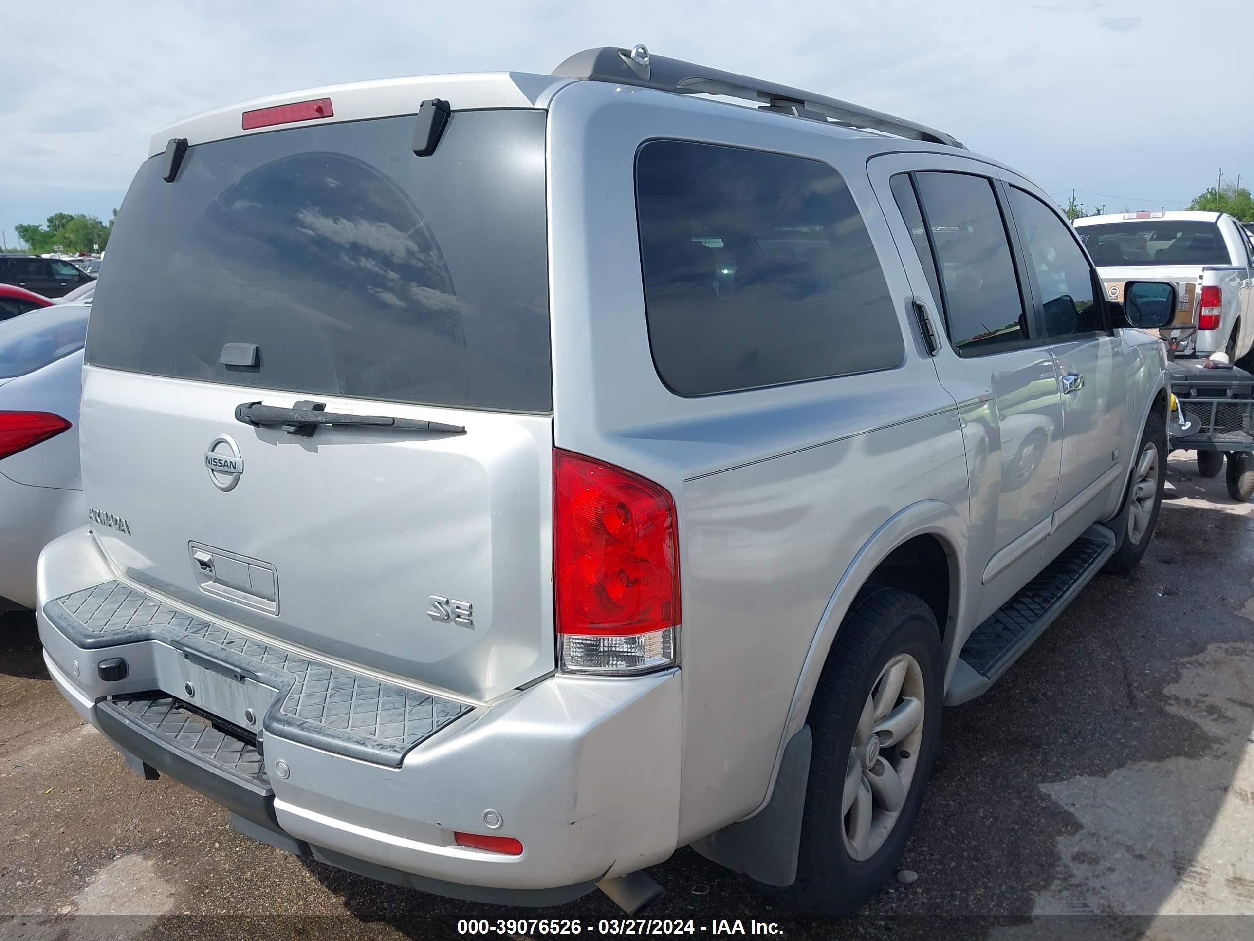 Photo 3 VIN: 5N1BA08D38N604715 - NISSAN ARMADA 