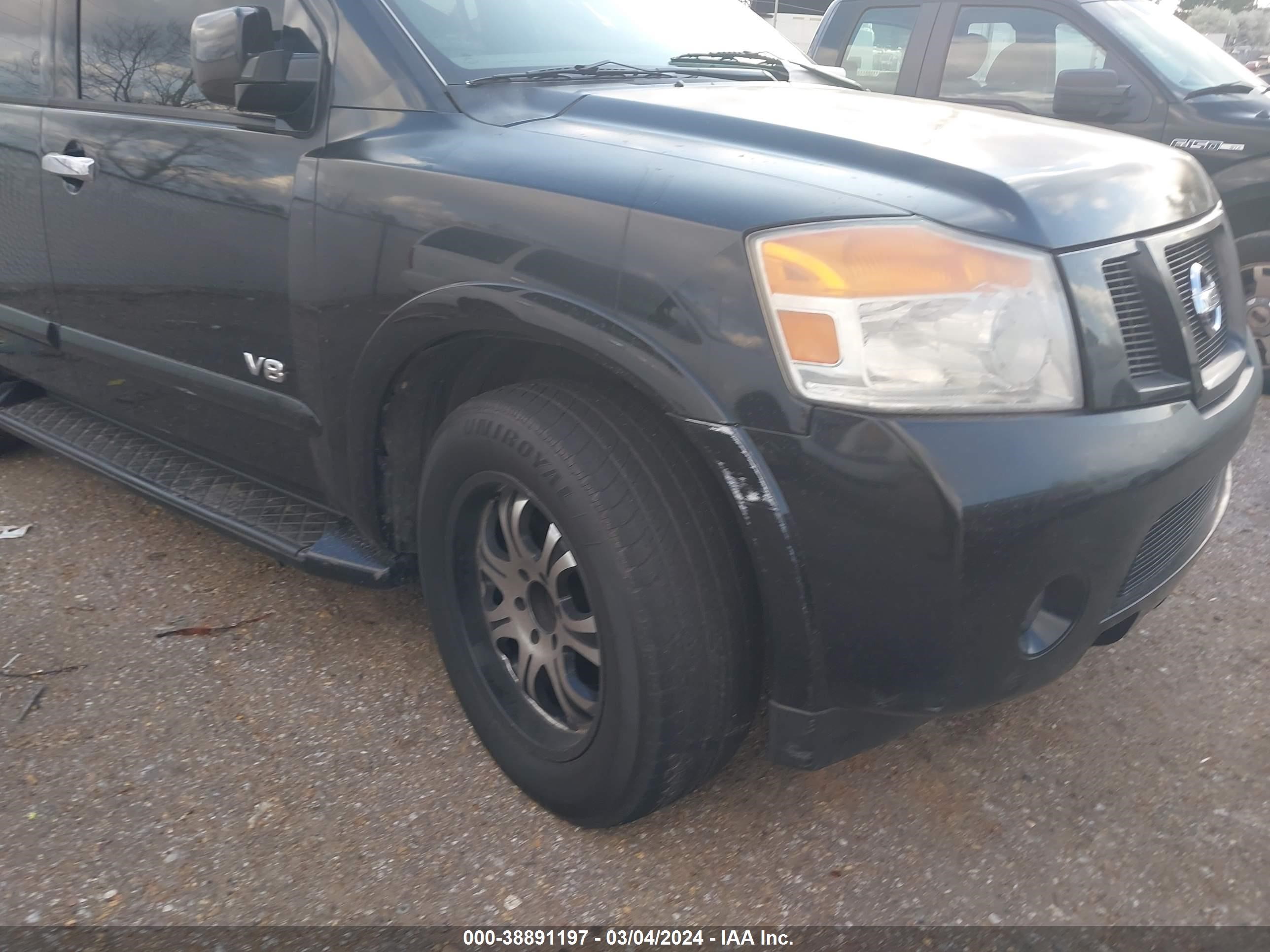 Photo 5 VIN: 5N1BA08D38N619005 - NISSAN ARMADA 