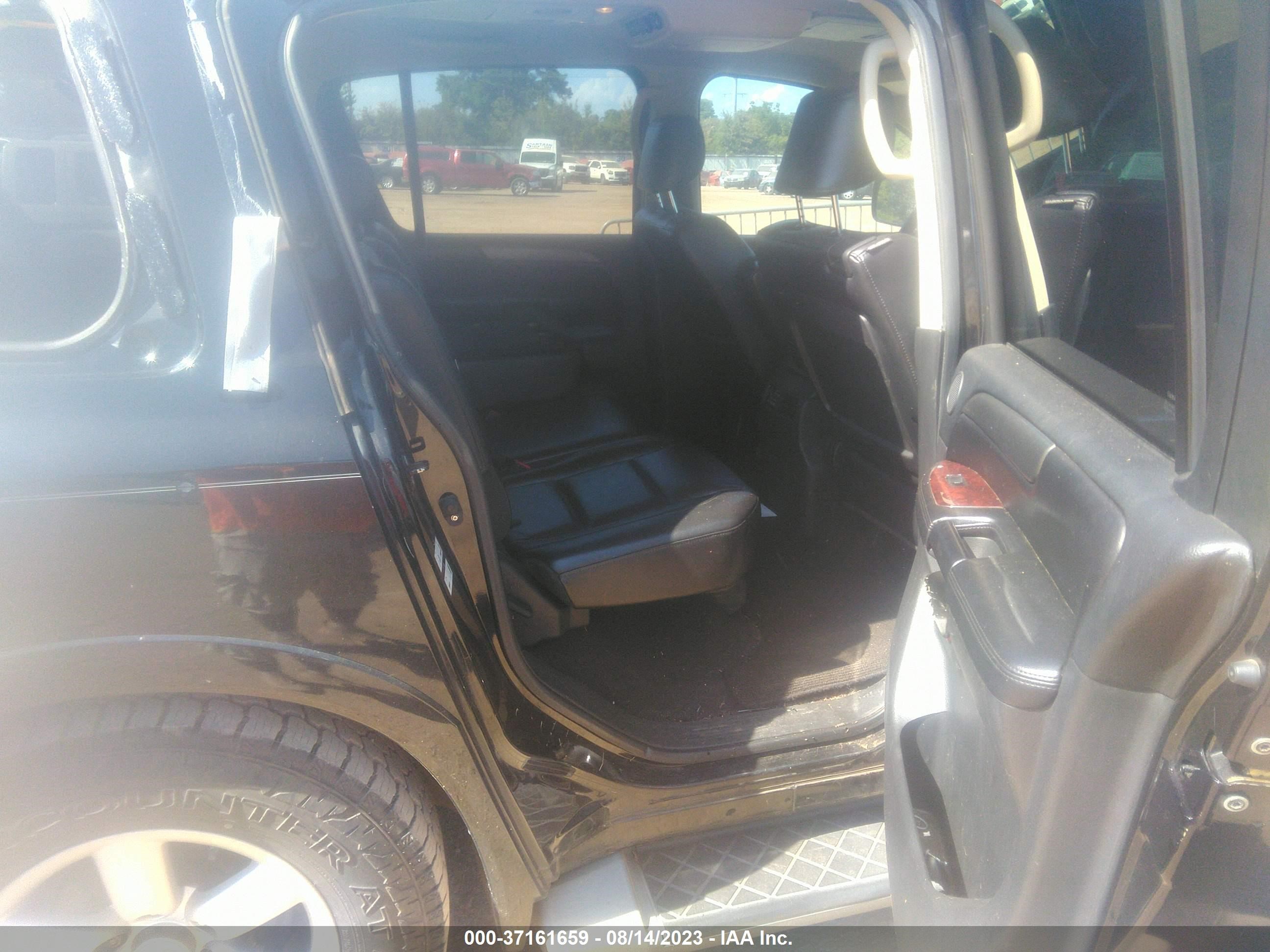 Photo 7 VIN: 5N1BA08D78N602384 - NISSAN ARMADA 