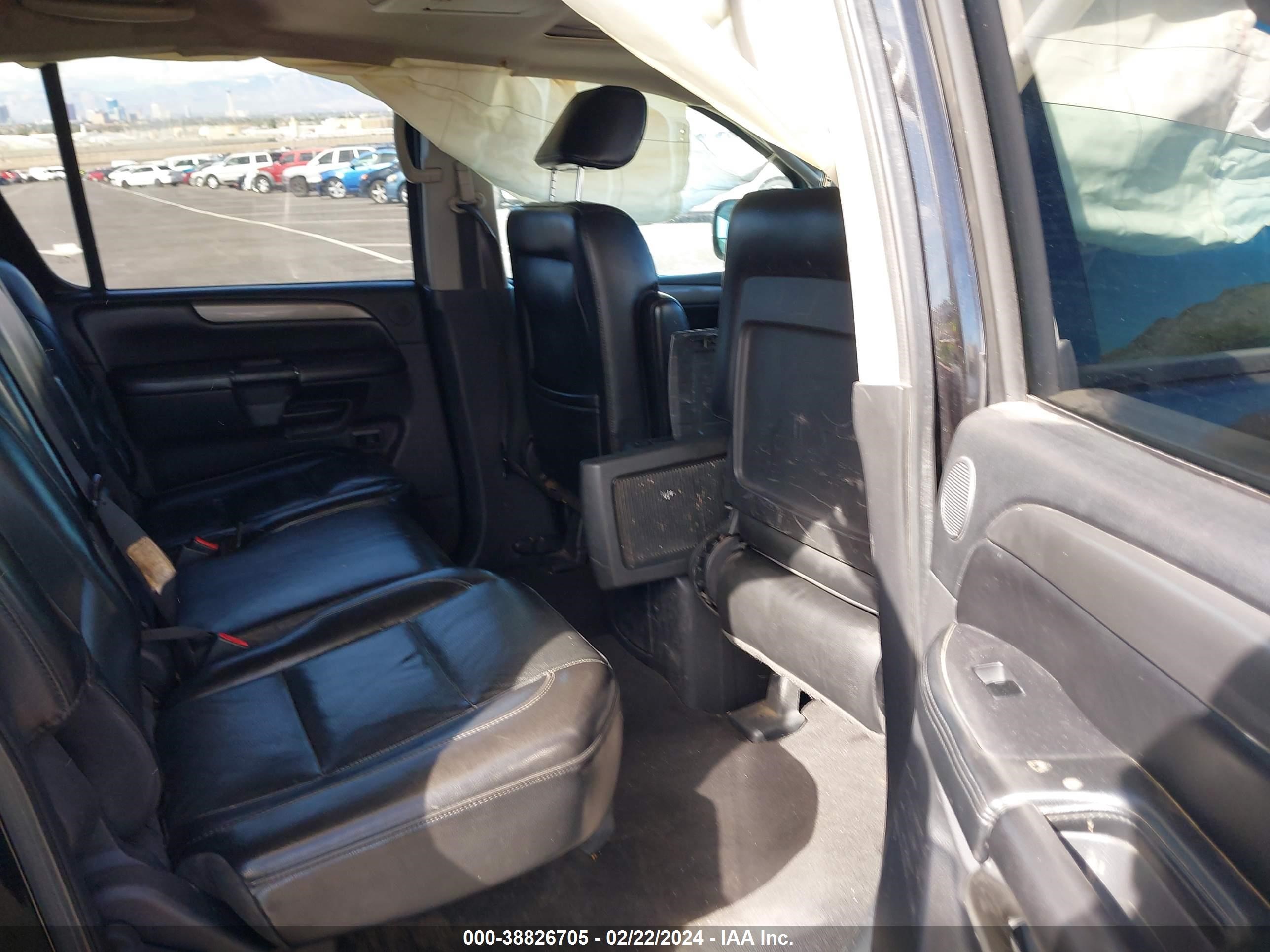 Photo 7 VIN: 5N1BA08D78N629780 - NISSAN ARMADA 