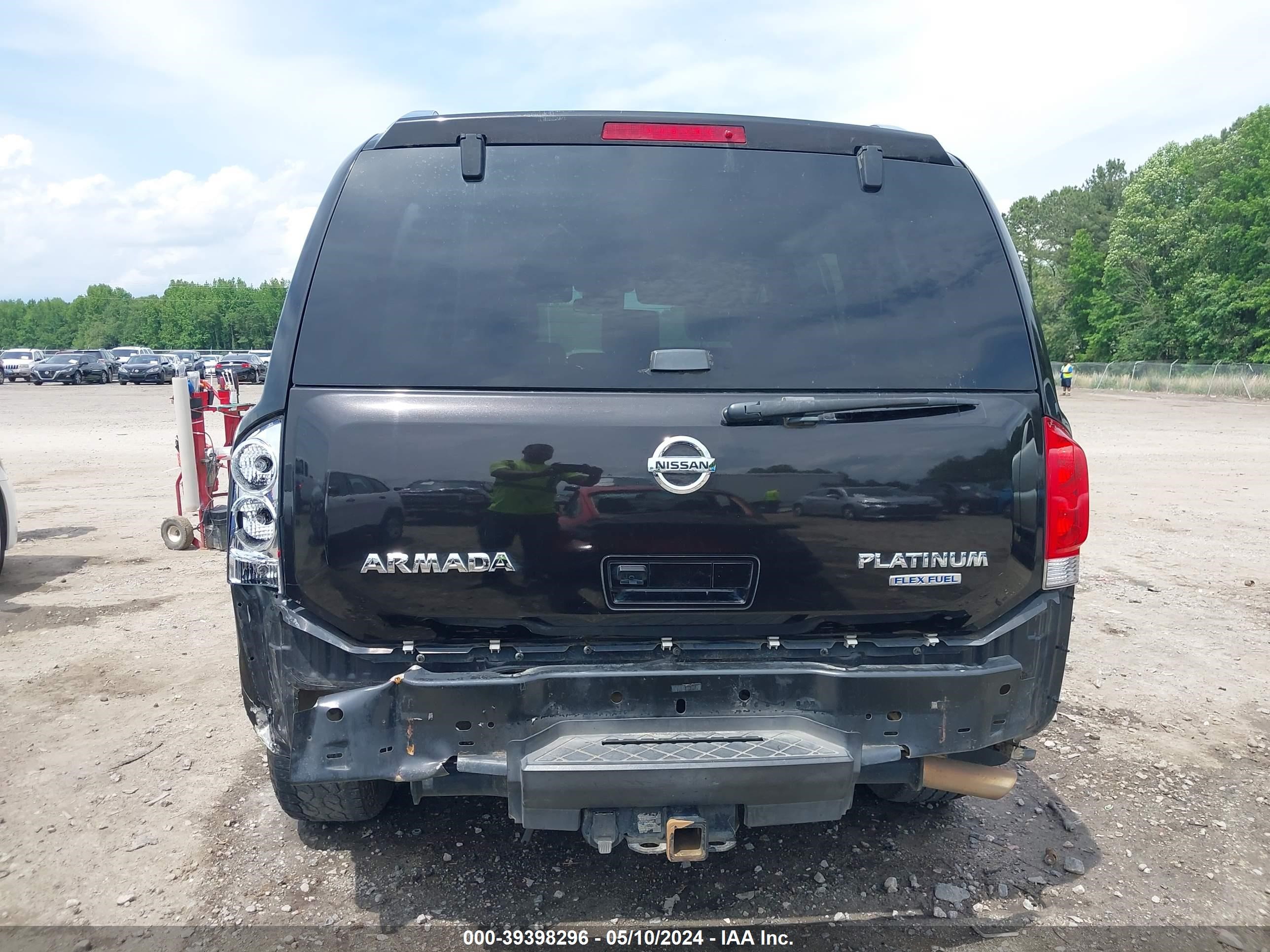 Photo 16 VIN: 5N1BA0NC8BN618399 - NISSAN ARMADA 