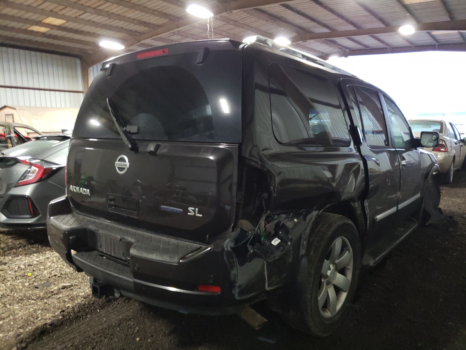 Photo 3 VIN: 5N1BA0ND0BN612766 - NISSAN ARMADA SV 