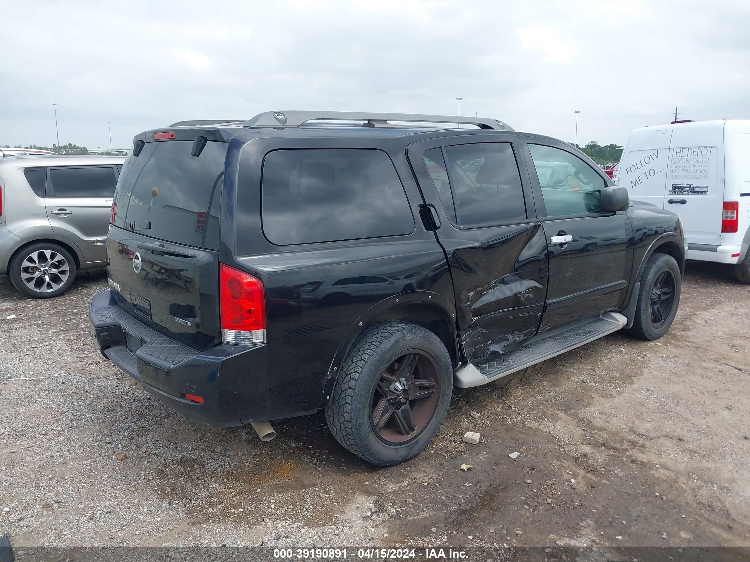 Photo 3 VIN: 5N1BA0ND1EN613137 - NISSAN ARMADA 