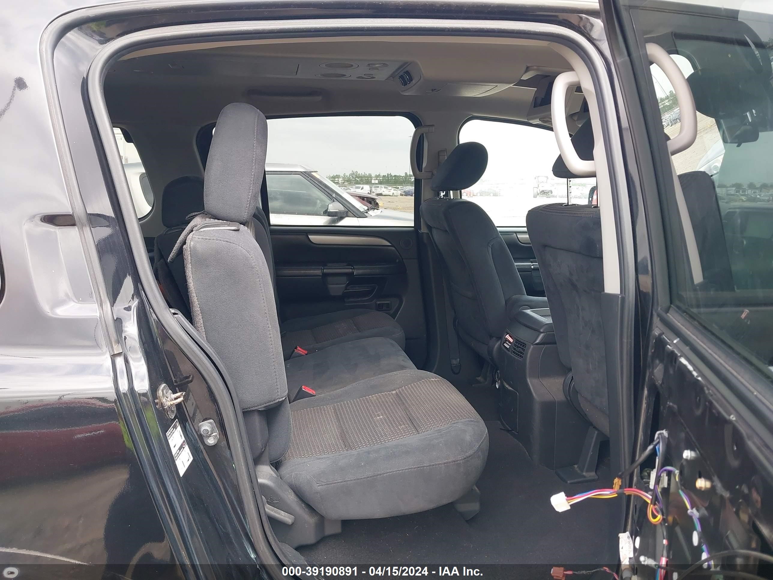 Photo 7 VIN: 5N1BA0ND1EN613137 - NISSAN ARMADA 