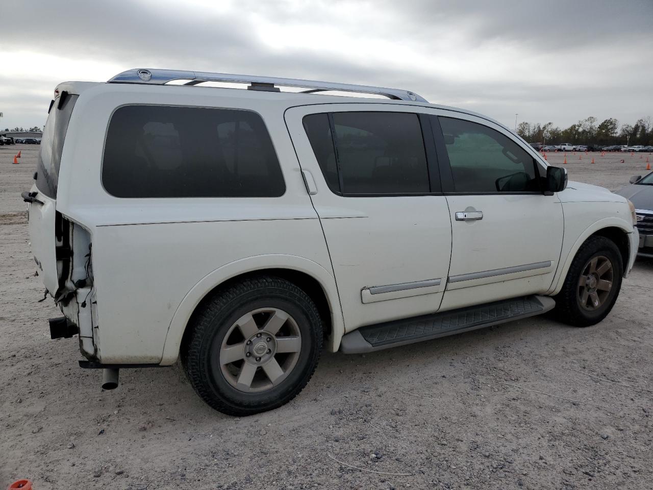 Photo 2 VIN: 5N1BA0ND2EN605161 - NISSAN ARMADA 