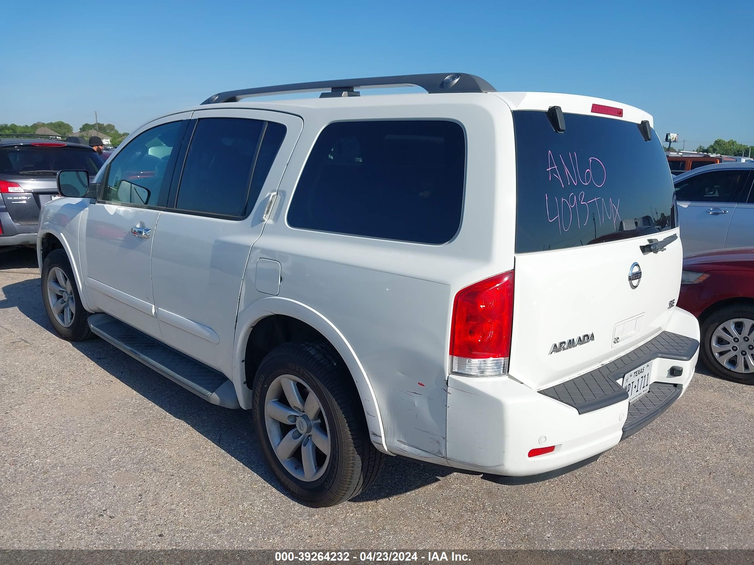 Photo 2 VIN: 5N1BA0ND3AN604093 - NISSAN ARMADA 