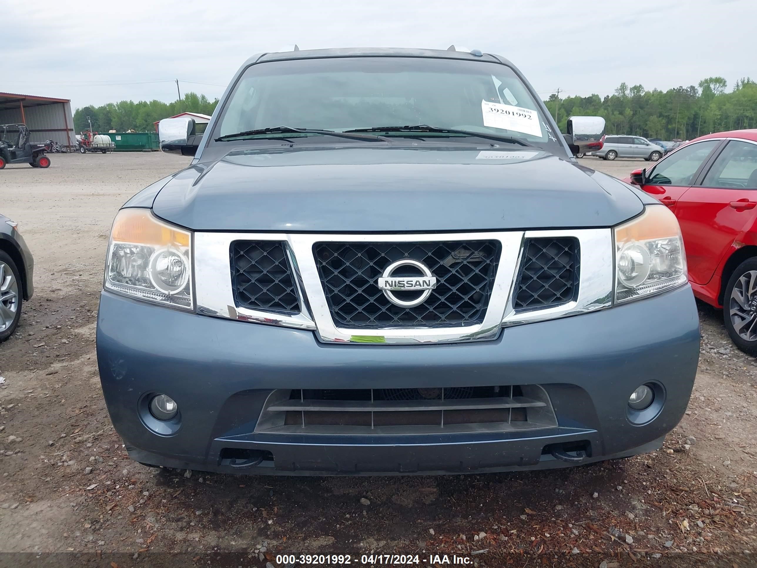 Photo 11 VIN: 5N1BA0ND4AN605690 - NISSAN ARMADA 