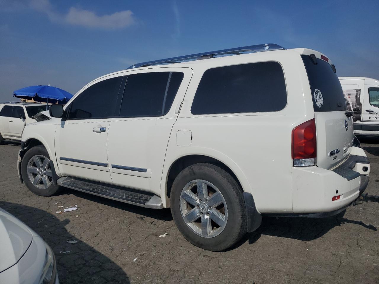 Photo 1 VIN: 5N1BA0ND4AN615748 - NISSAN ARMADA 