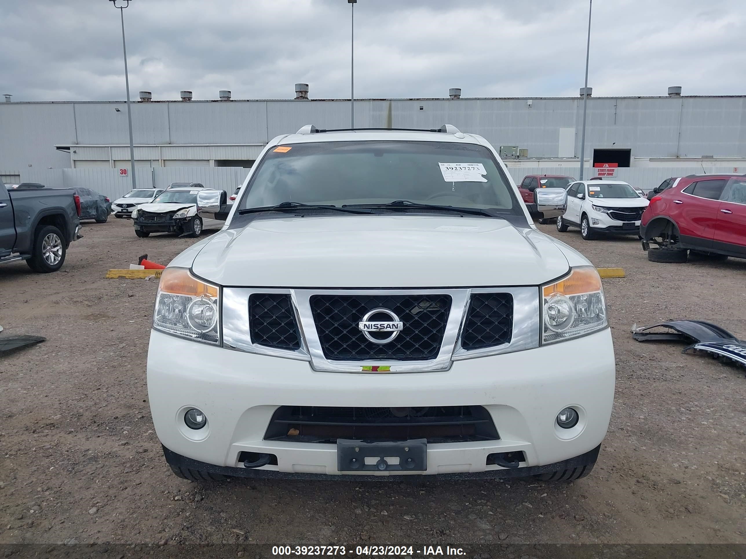 Photo 12 VIN: 5N1BA0ND4FN603994 - NISSAN ARMADA 