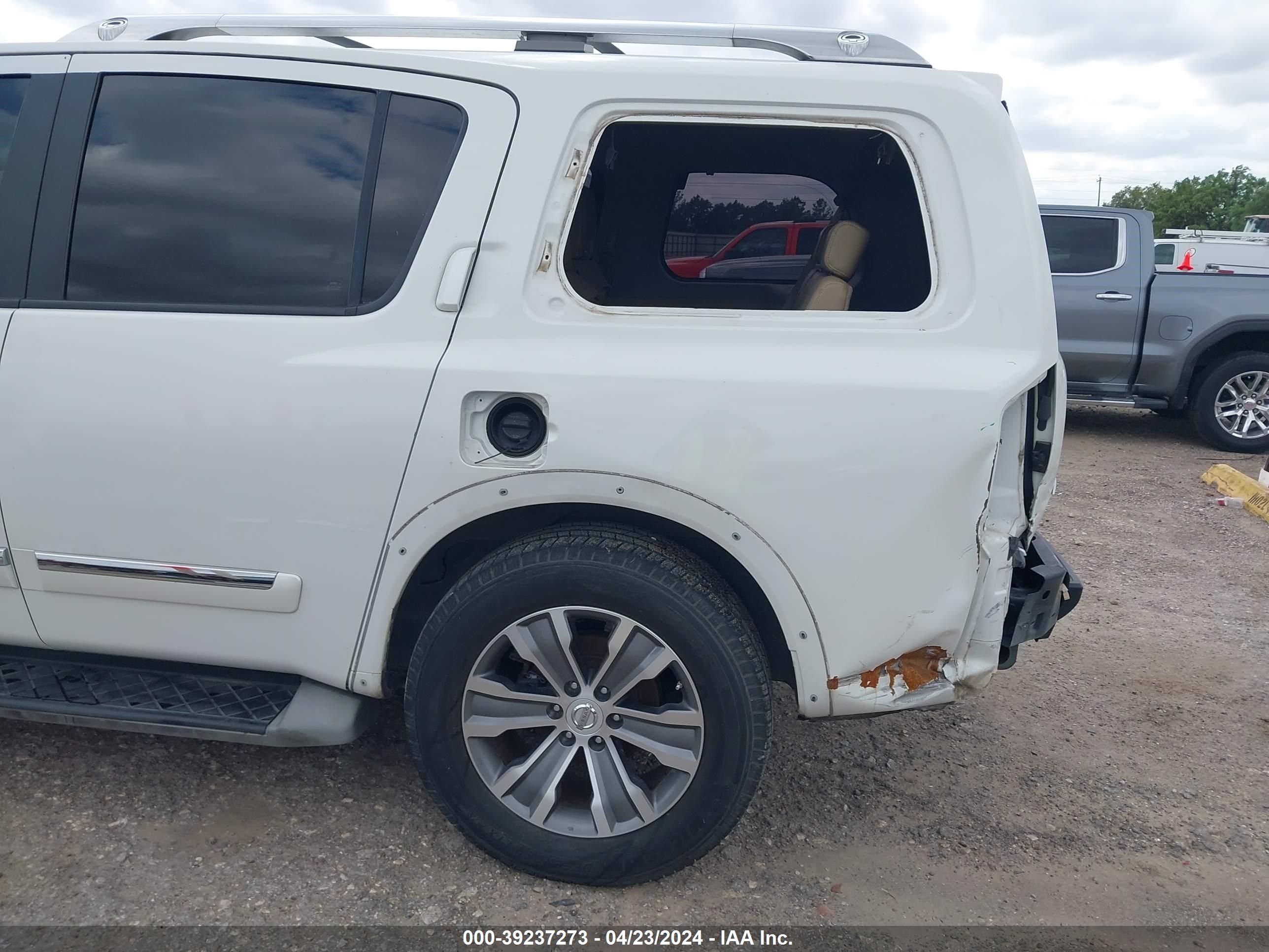 Photo 18 VIN: 5N1BA0ND4FN603994 - NISSAN ARMADA 