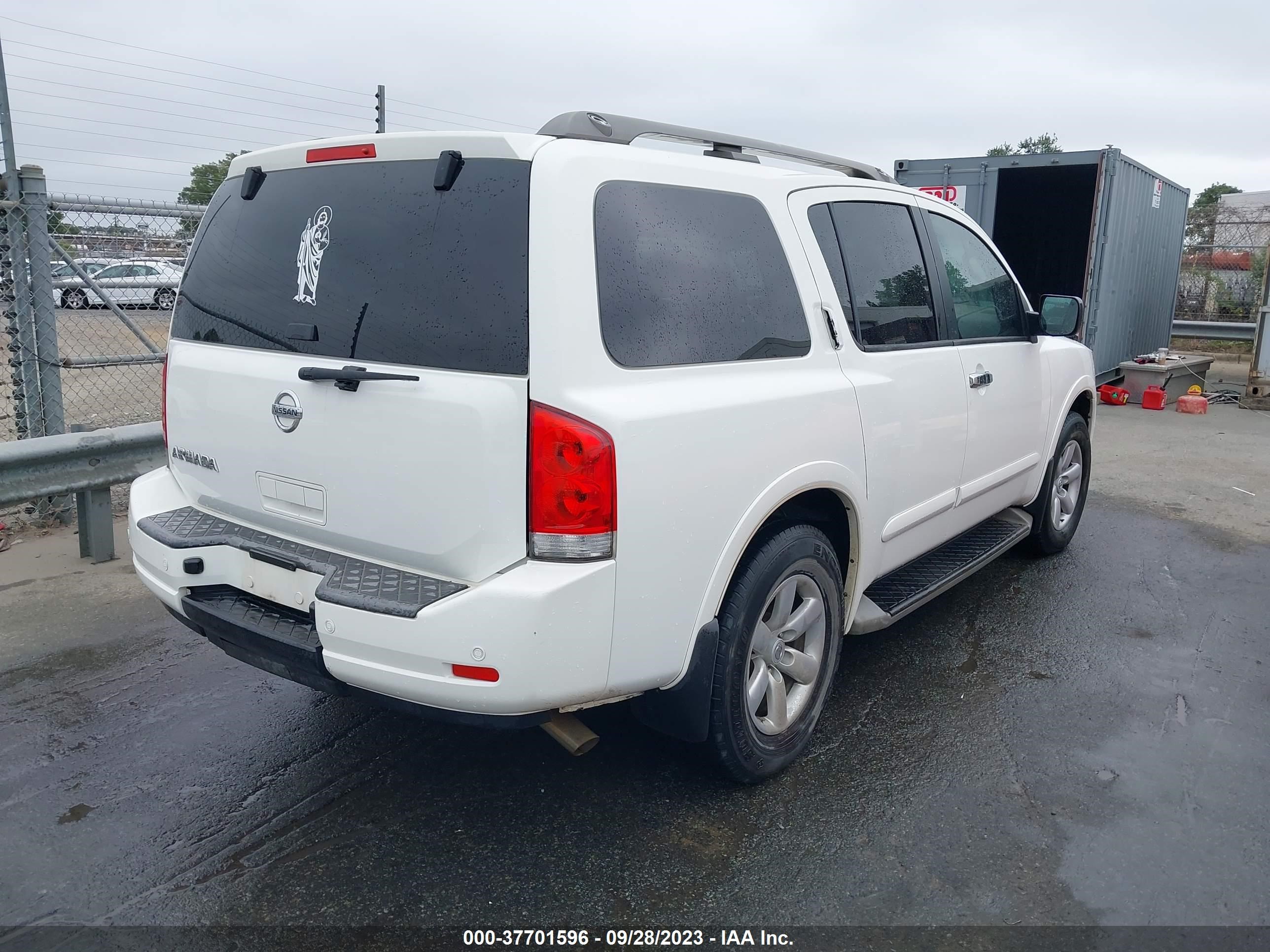 Photo 3 VIN: 5N1BA0ND5BN610883 - NISSAN ARMADA 