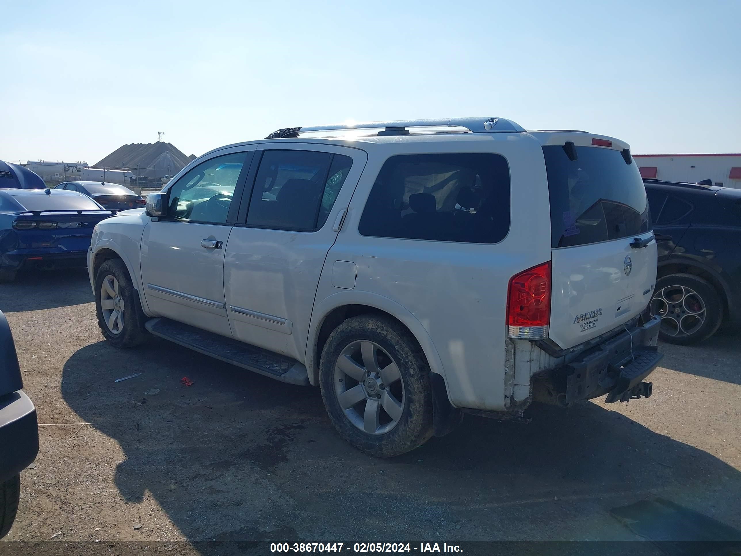 Photo 2 VIN: 5N1BA0ND7BN612778 - NISSAN ARMADA 