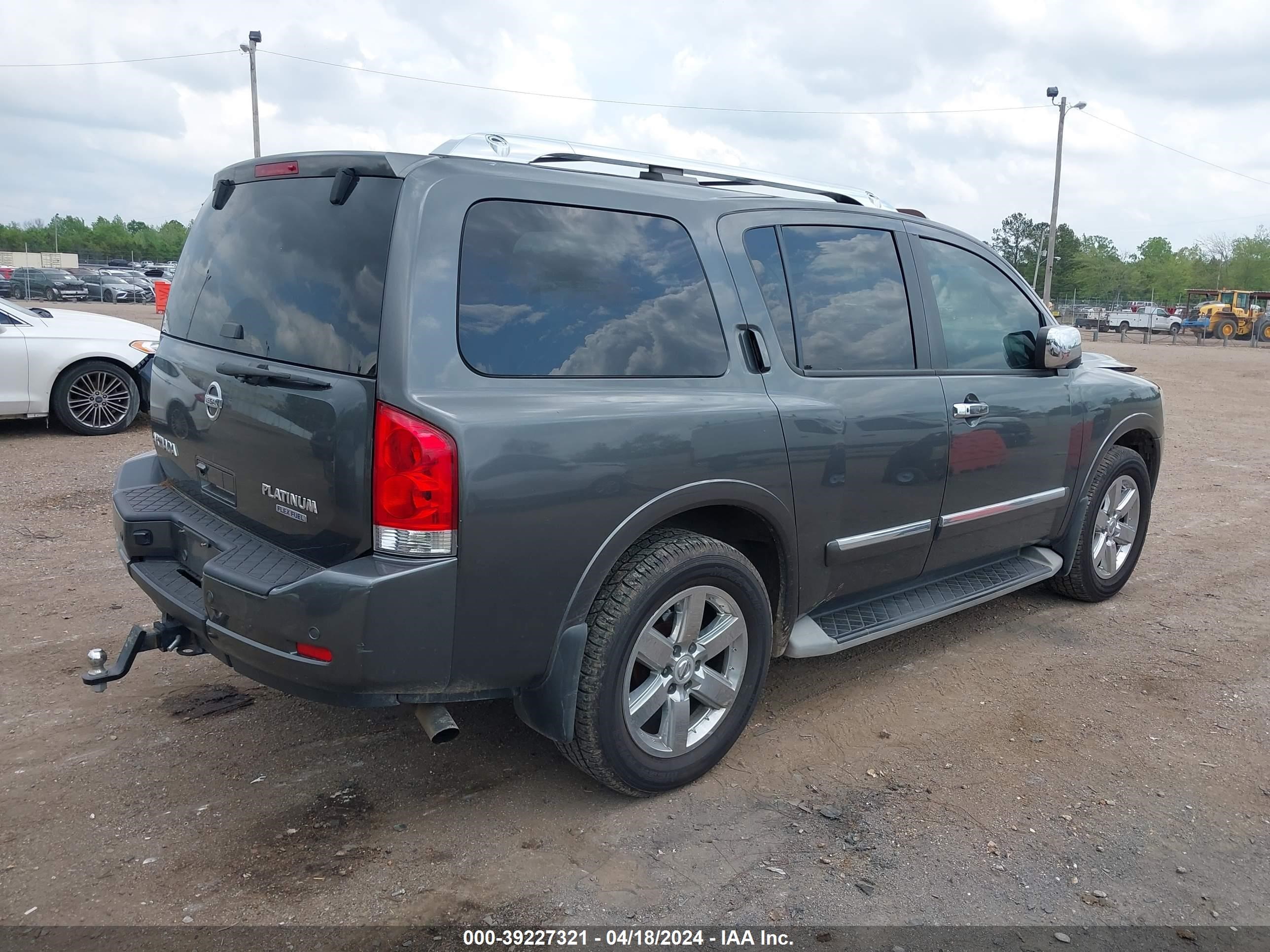 Photo 3 VIN: 5N1BA0ND7CN618386 - NISSAN ARMADA 