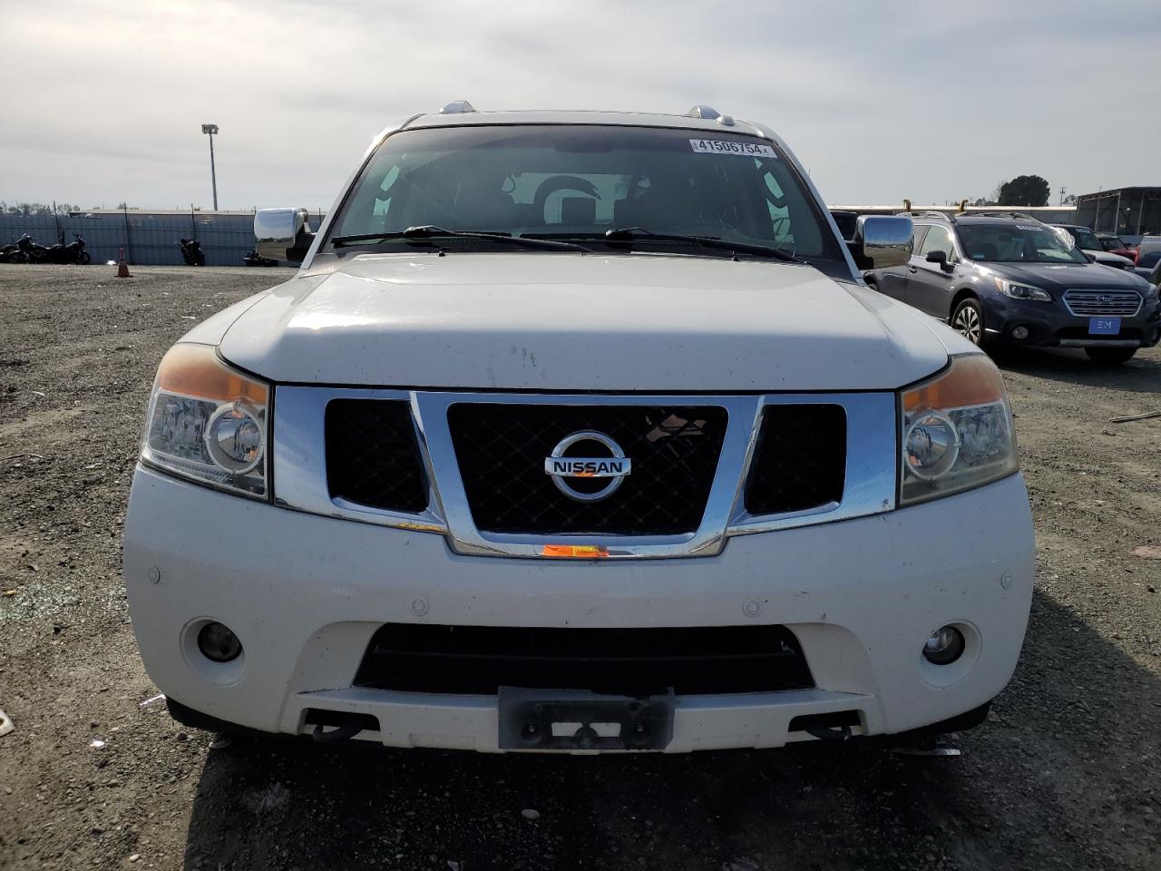 Photo 4 VIN: 5N1BA0ND8BN620288 - NISSAN ARMADA 