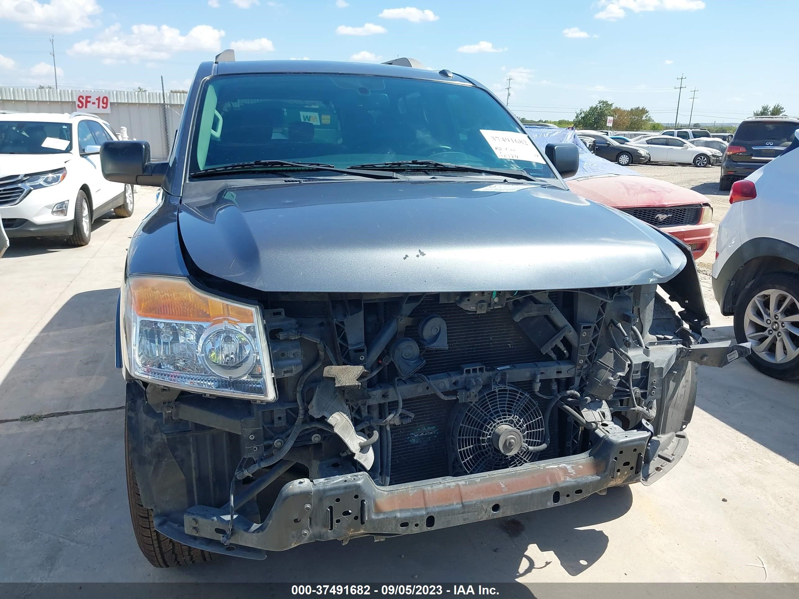 Photo 12 VIN: 5N1BA0ND8FN619034 - NISSAN ARMADA 