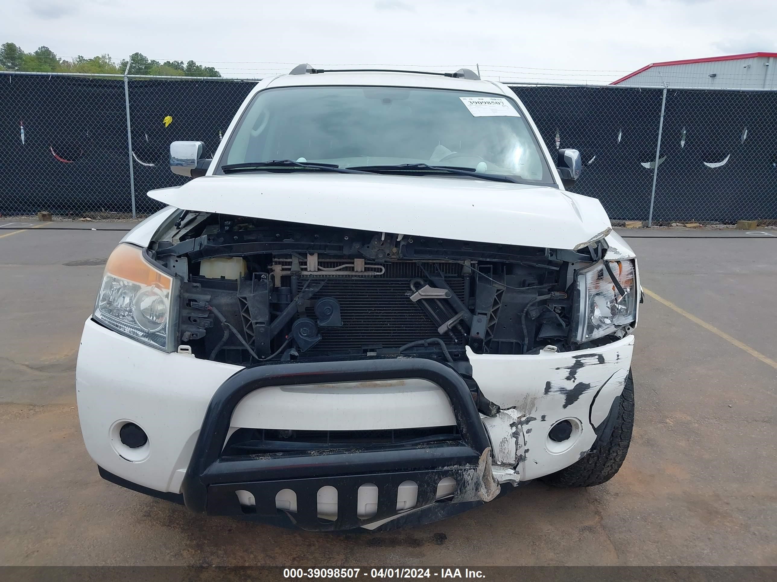 Photo 11 VIN: 5N1BA0ND9BN621448 - NISSAN ARMADA 