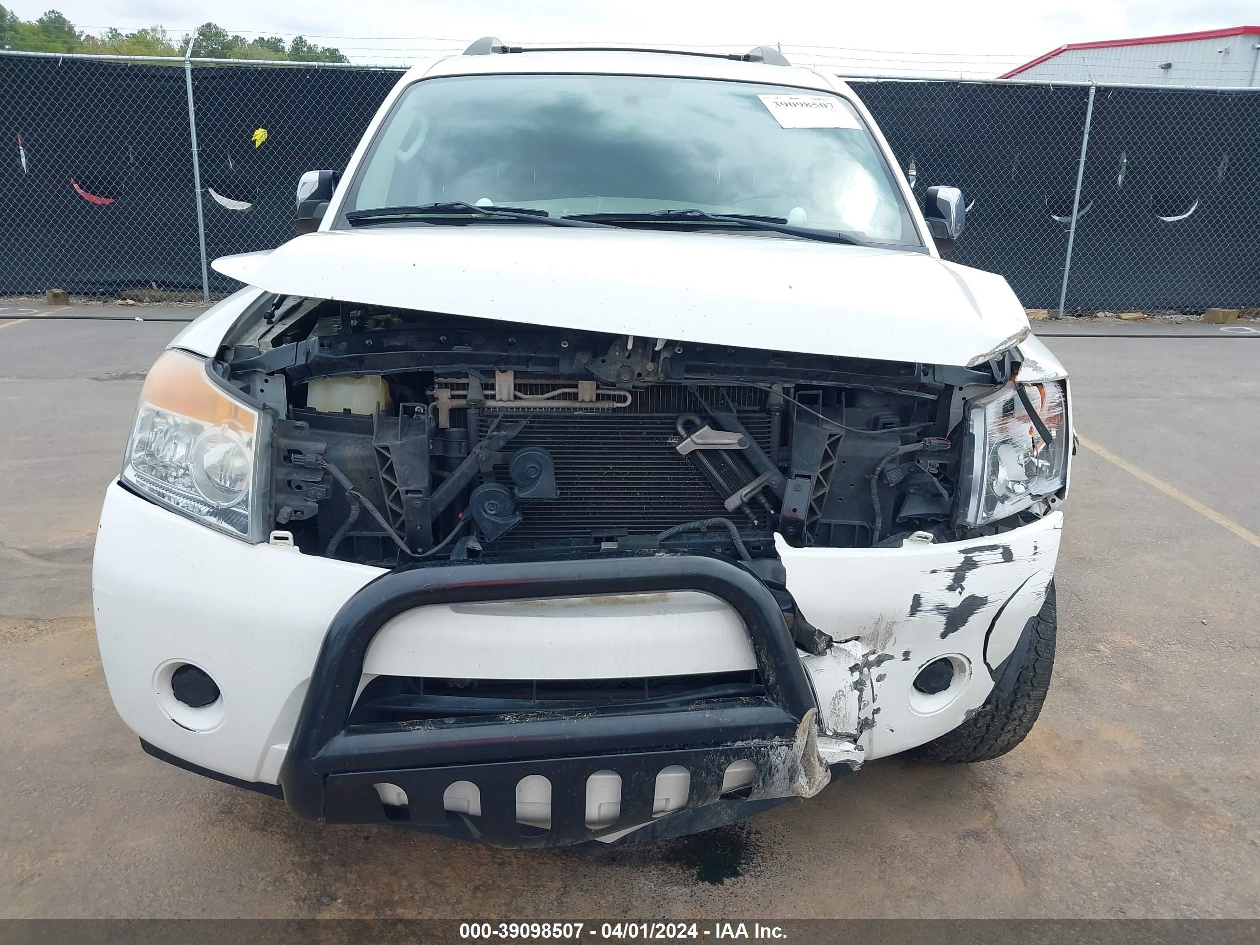 Photo 5 VIN: 5N1BA0ND9BN621448 - NISSAN ARMADA 