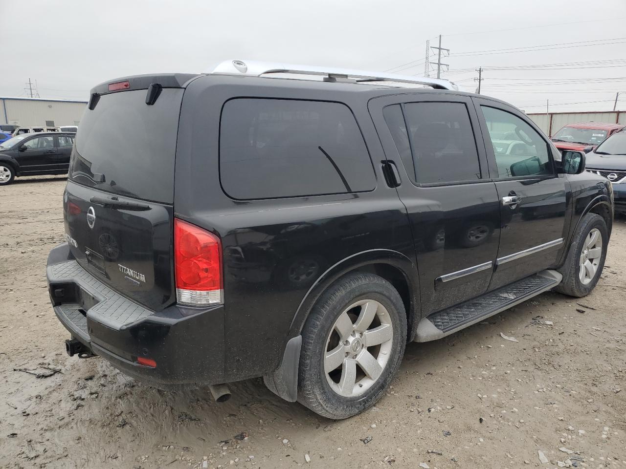 Photo 2 VIN: 5N1BA0NDXAN601711 - NISSAN ARMADA 