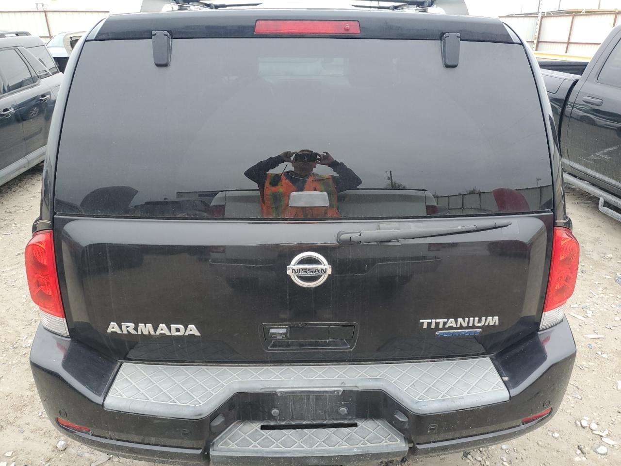 Photo 5 VIN: 5N1BA0NDXAN601711 - NISSAN ARMADA 