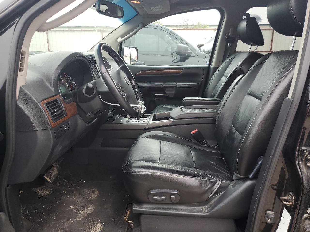 Photo 6 VIN: 5N1BA0NDXAN601711 - NISSAN ARMADA 