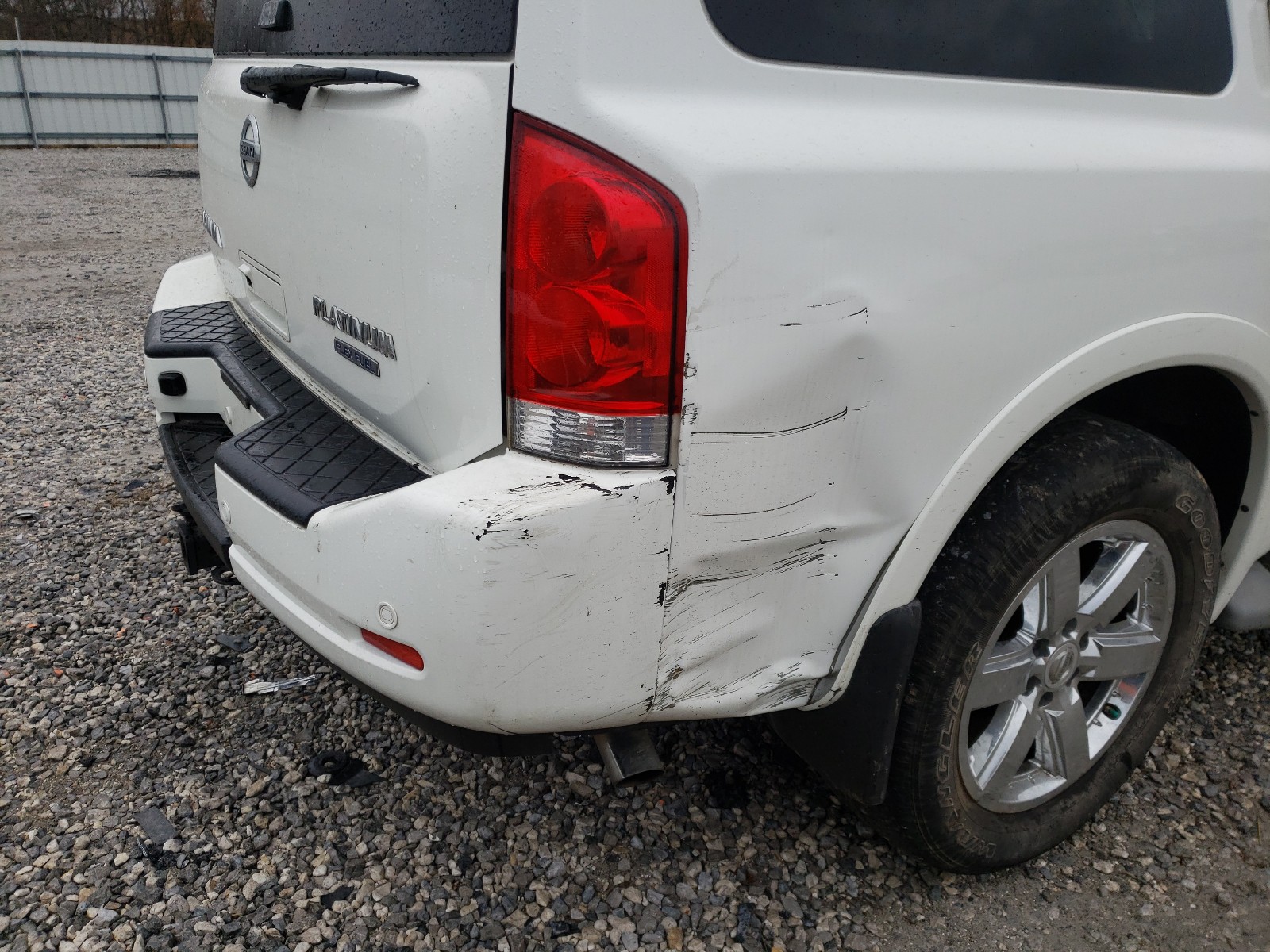 Photo 8 VIN: 5N1BA0NE0CN606069 - NISSAN ARMADA SV 